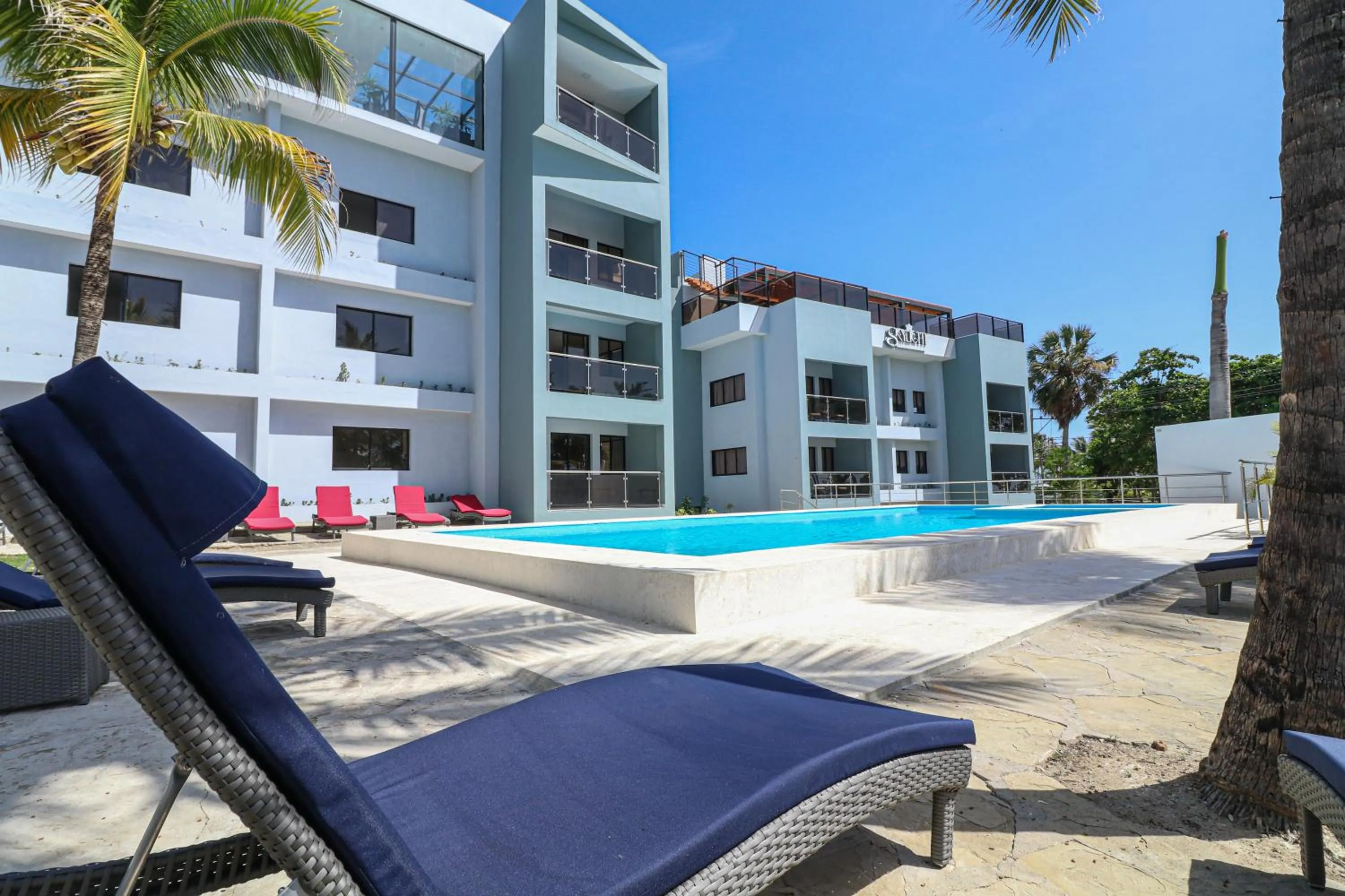 Skylight Suites Hotel