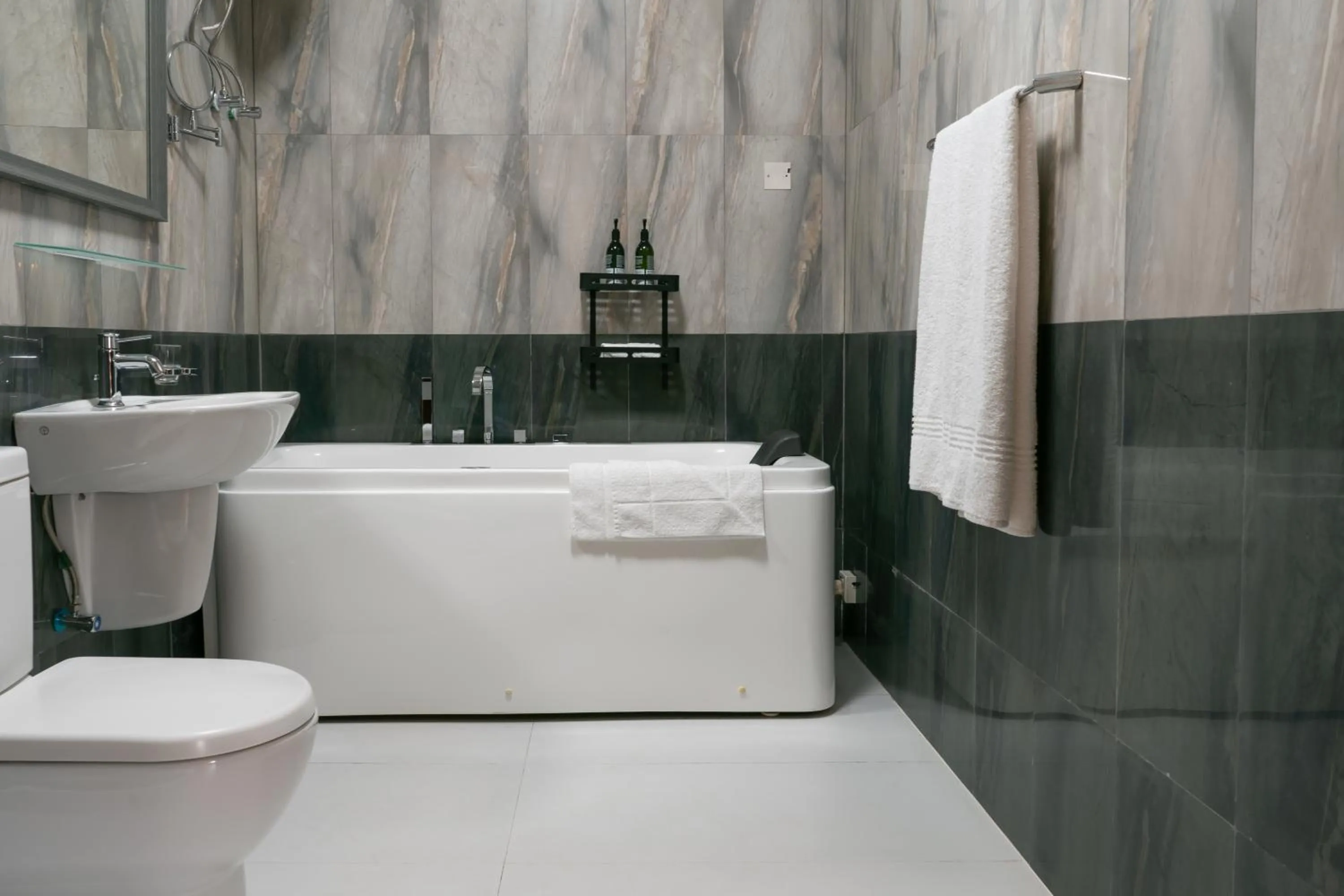 Bathroom in Alvanti Residences