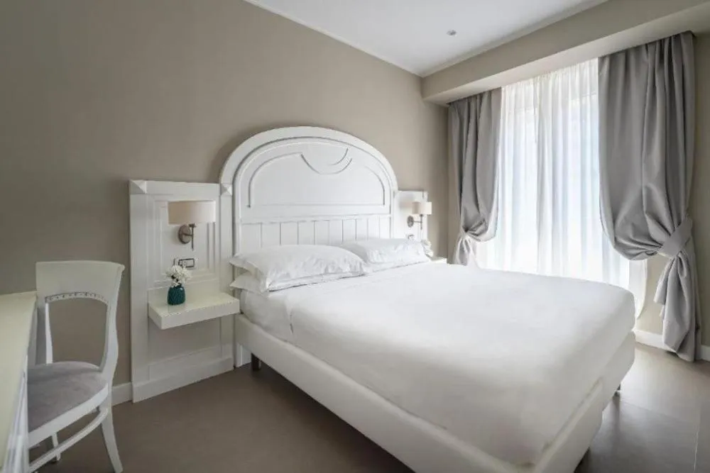 Deluxe Triple Room in Hotel Capri