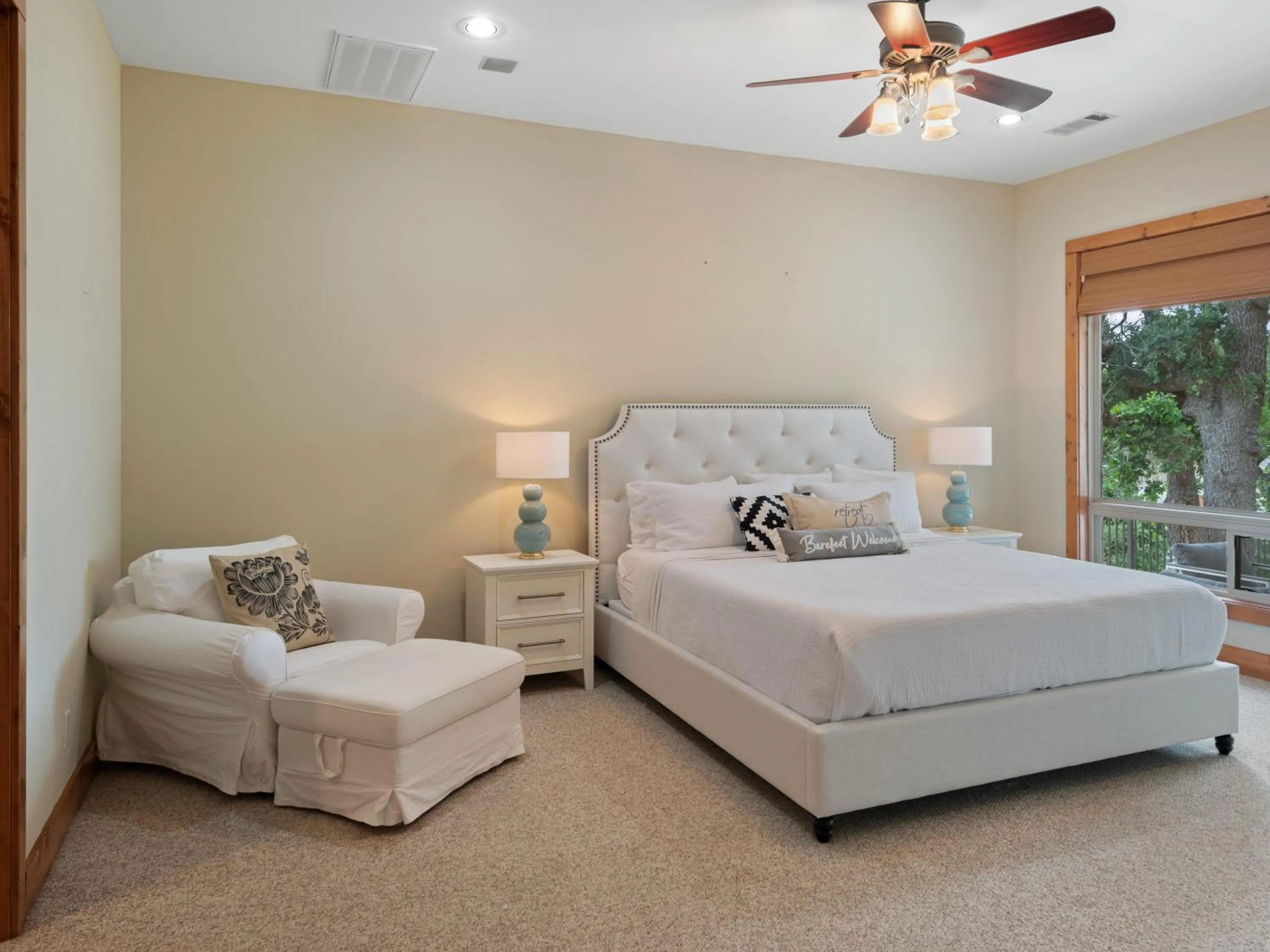 Bed in Waterfront Home with Boat Slip, Spacious Outdoor Patio and a Fenced Yard