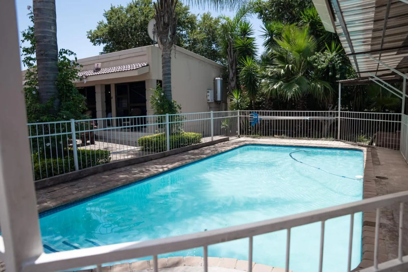 196 On Victoria Bed & Breakfast