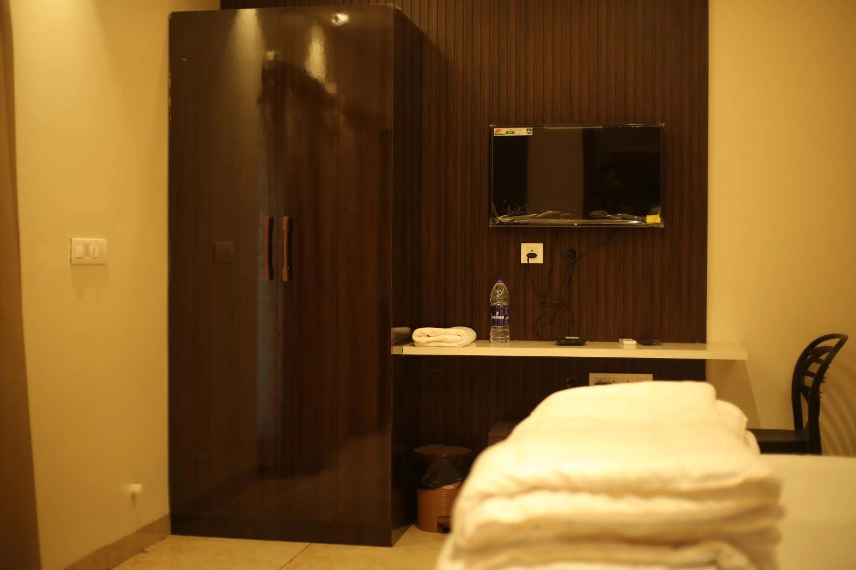 Bed in L. R RESIDENCY