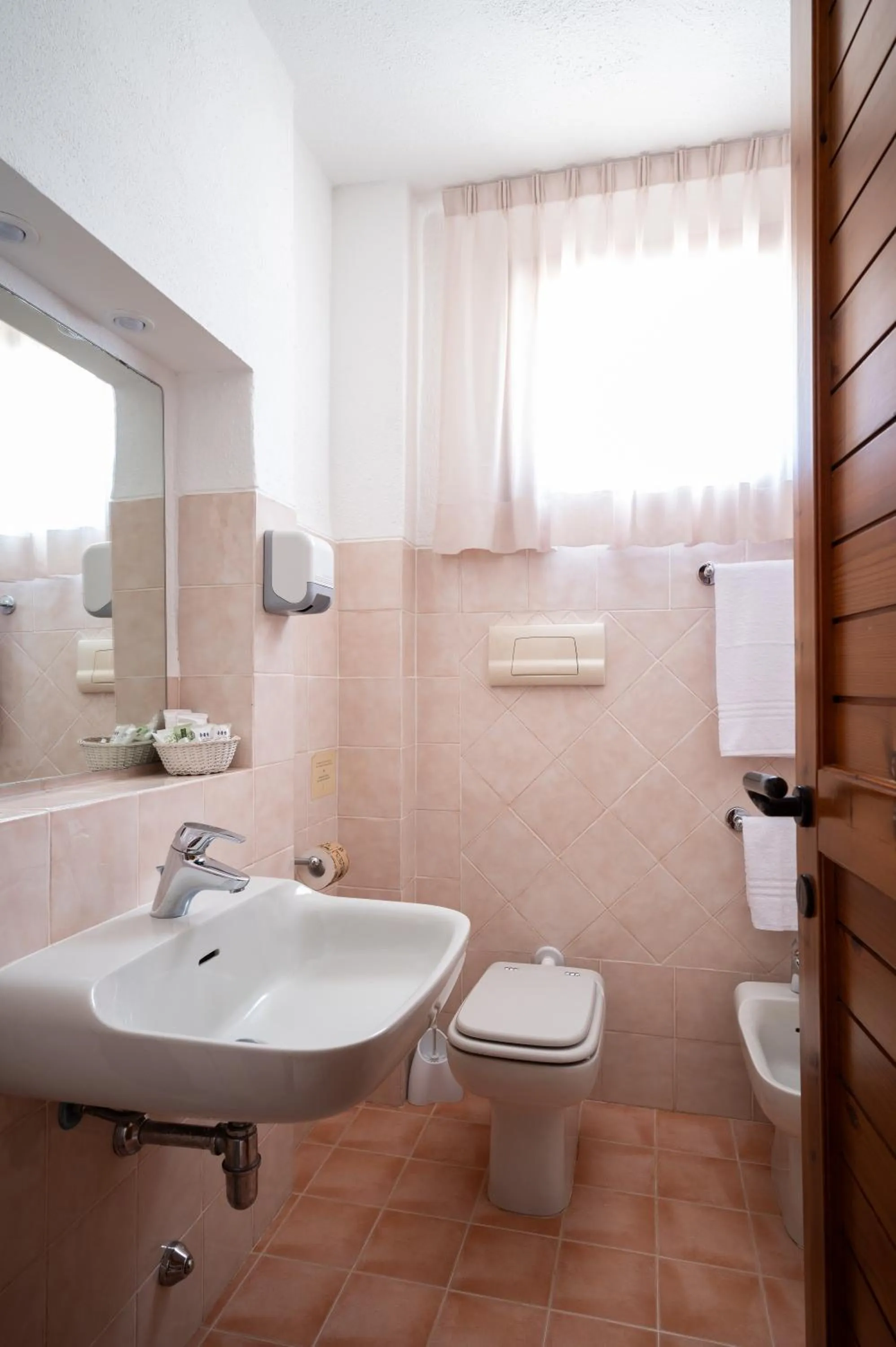 Shower in Hotel Valdiola