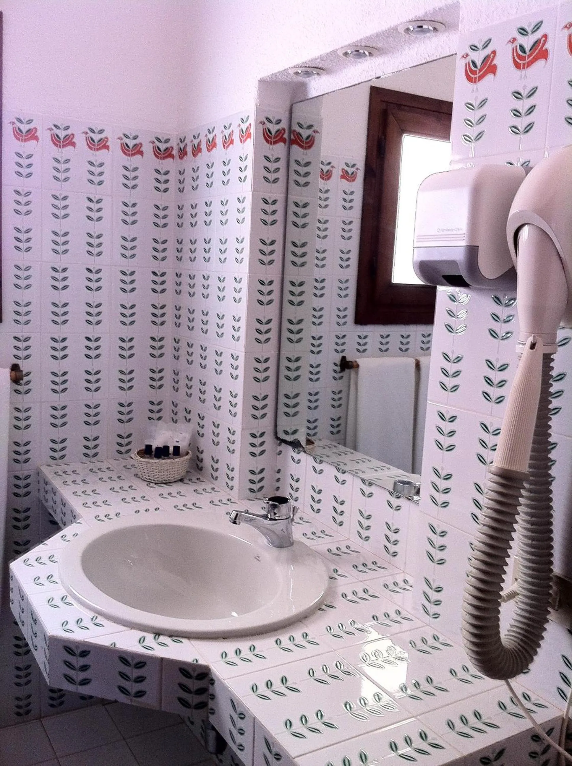 Bathroom in Hotel Valdiola