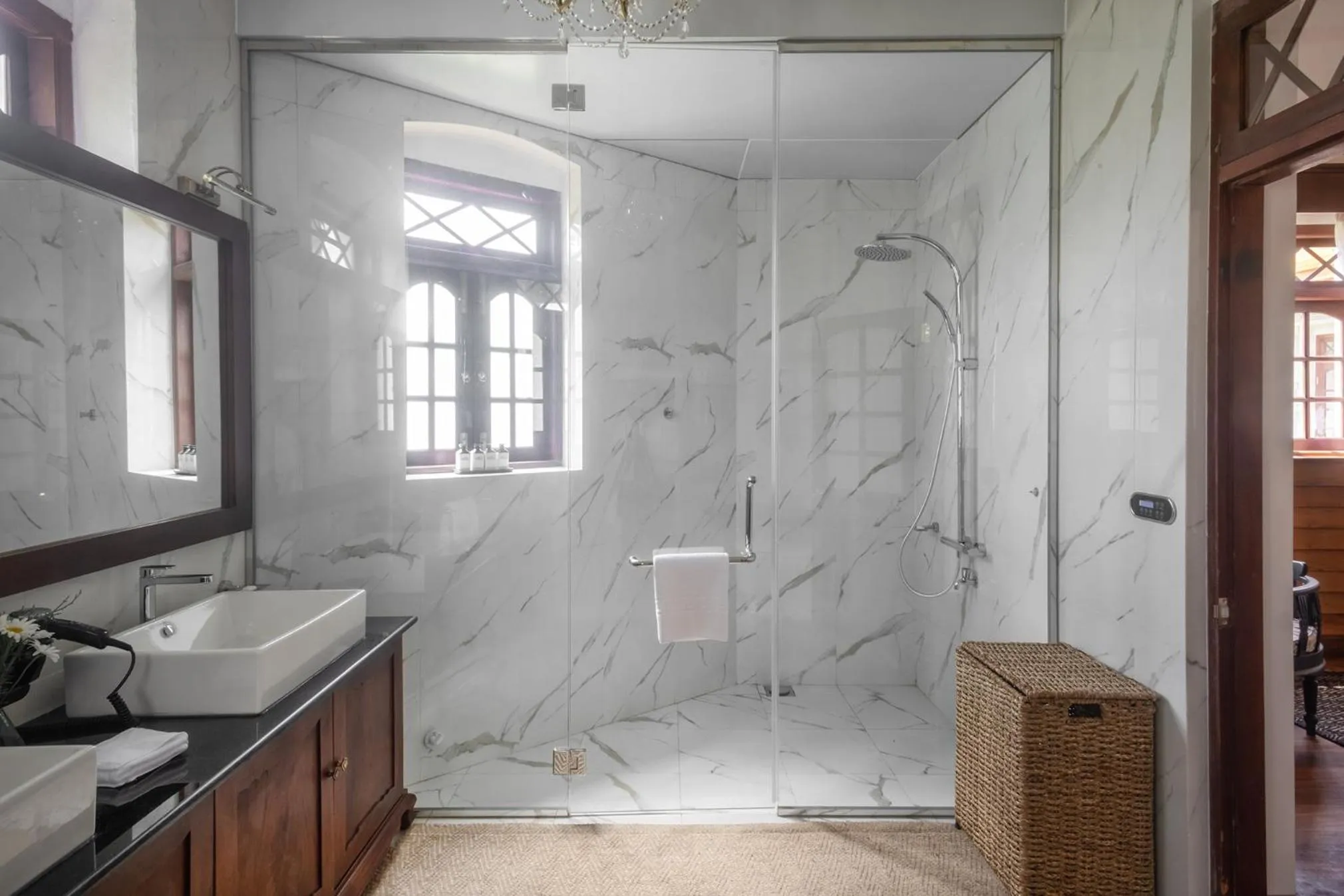 Toilet in W15 Lake Gregory