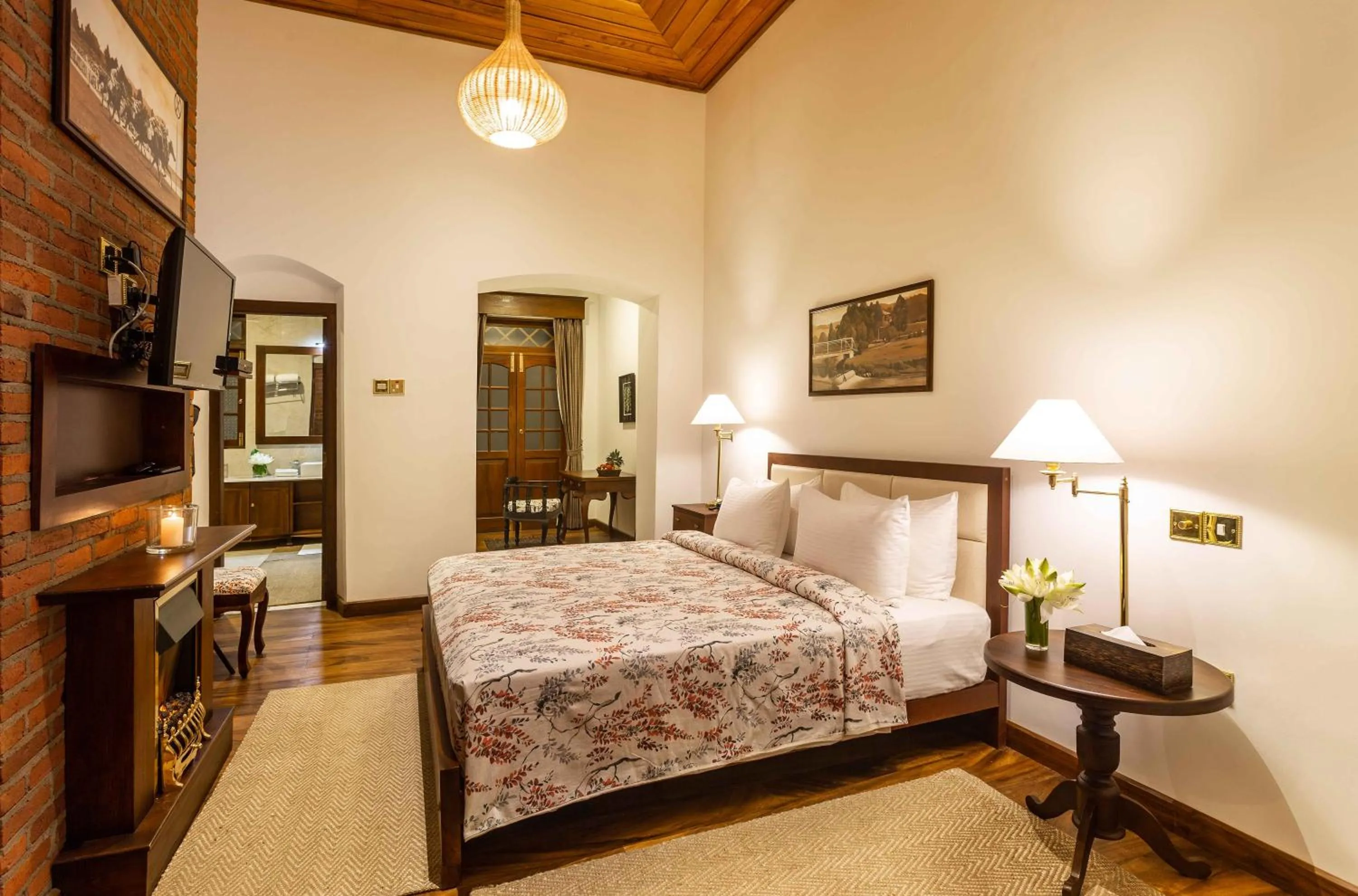 Bed in W15 Lake Gregory