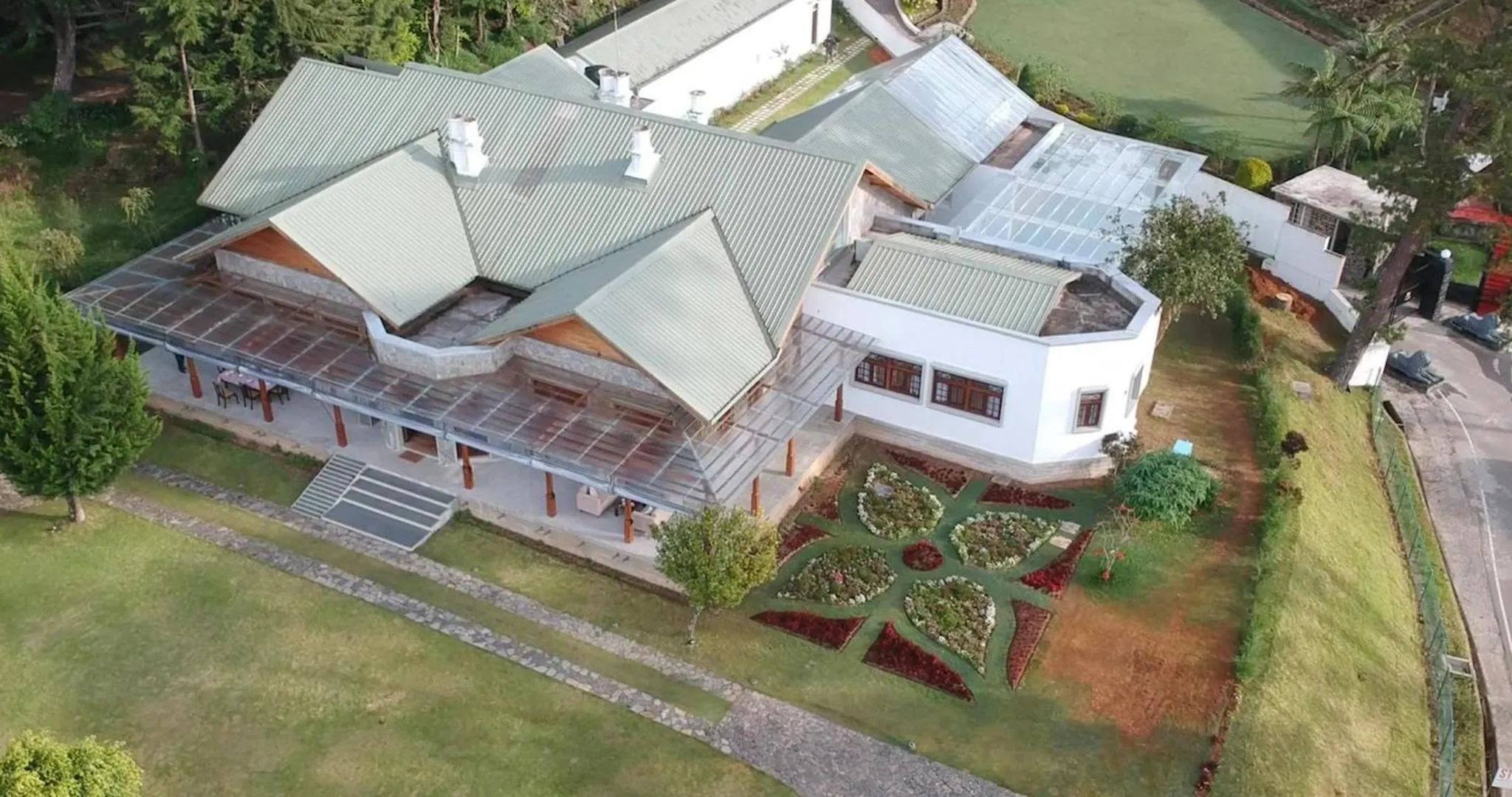 Property building in W15 Lake Gregory