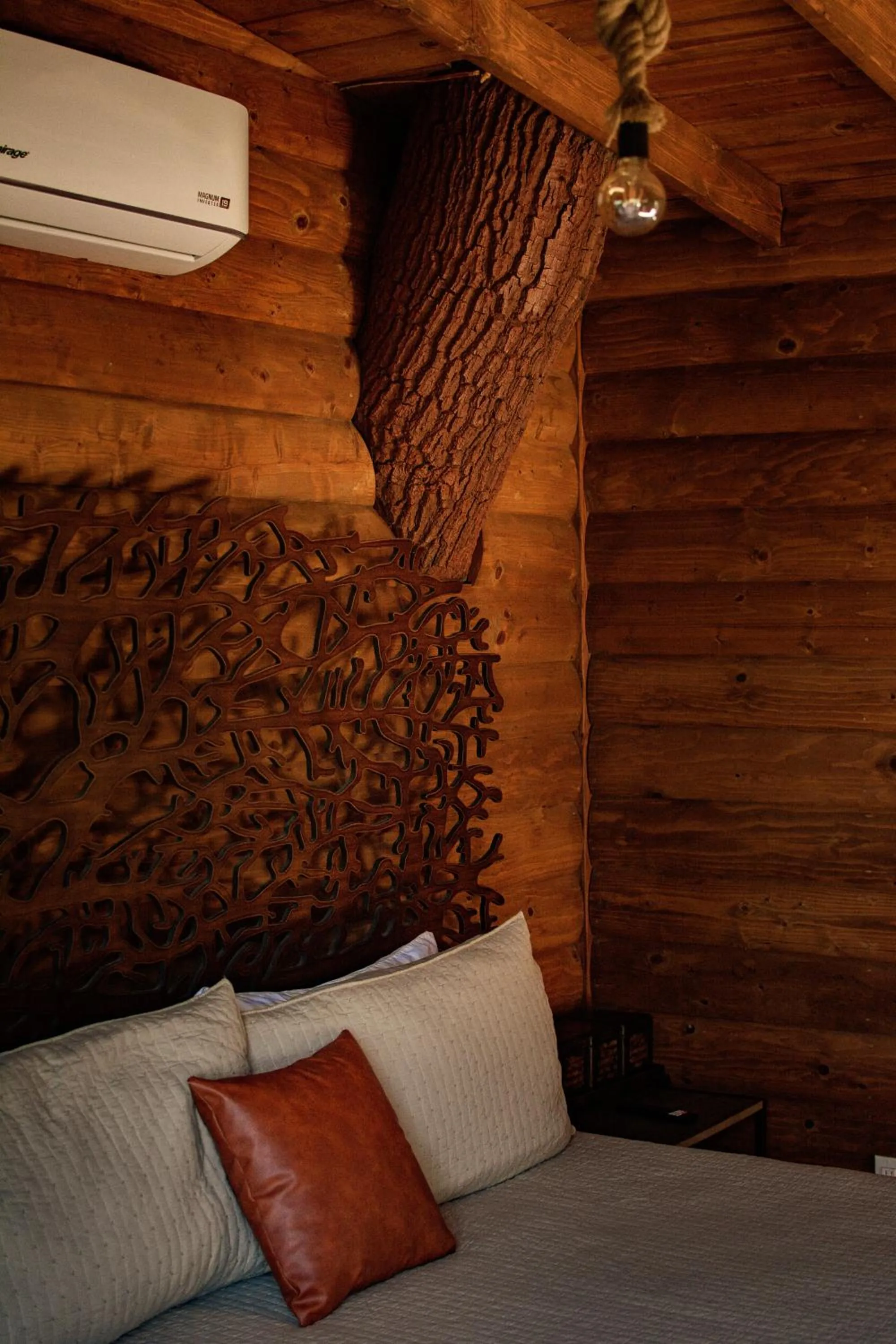 Decorative detail, Bed in Boskenvid Hotel - Romantic Treehouses & Skypool
