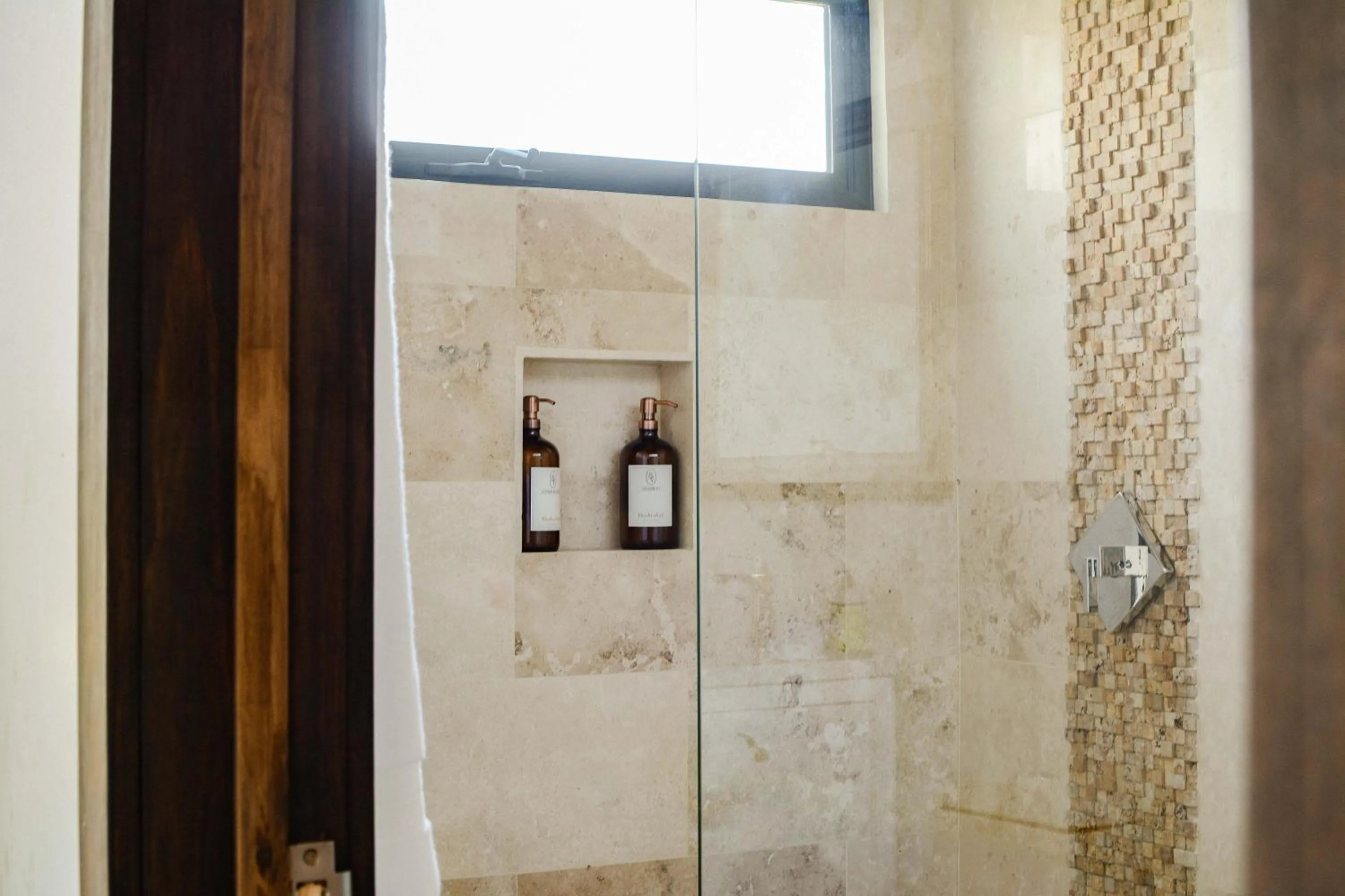 Shower in Boskenvid Hotel - Romantic Treehouses & Skypool