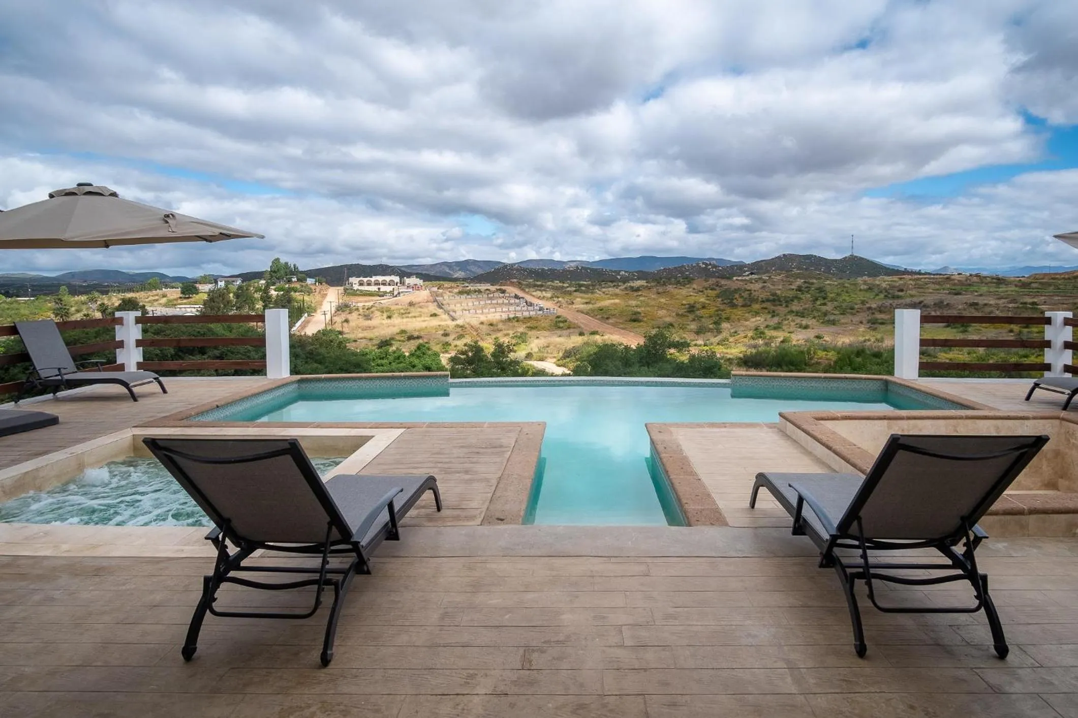 Swimming pool in Boskenvid Hotel - Romantic Treehouses & Skypool