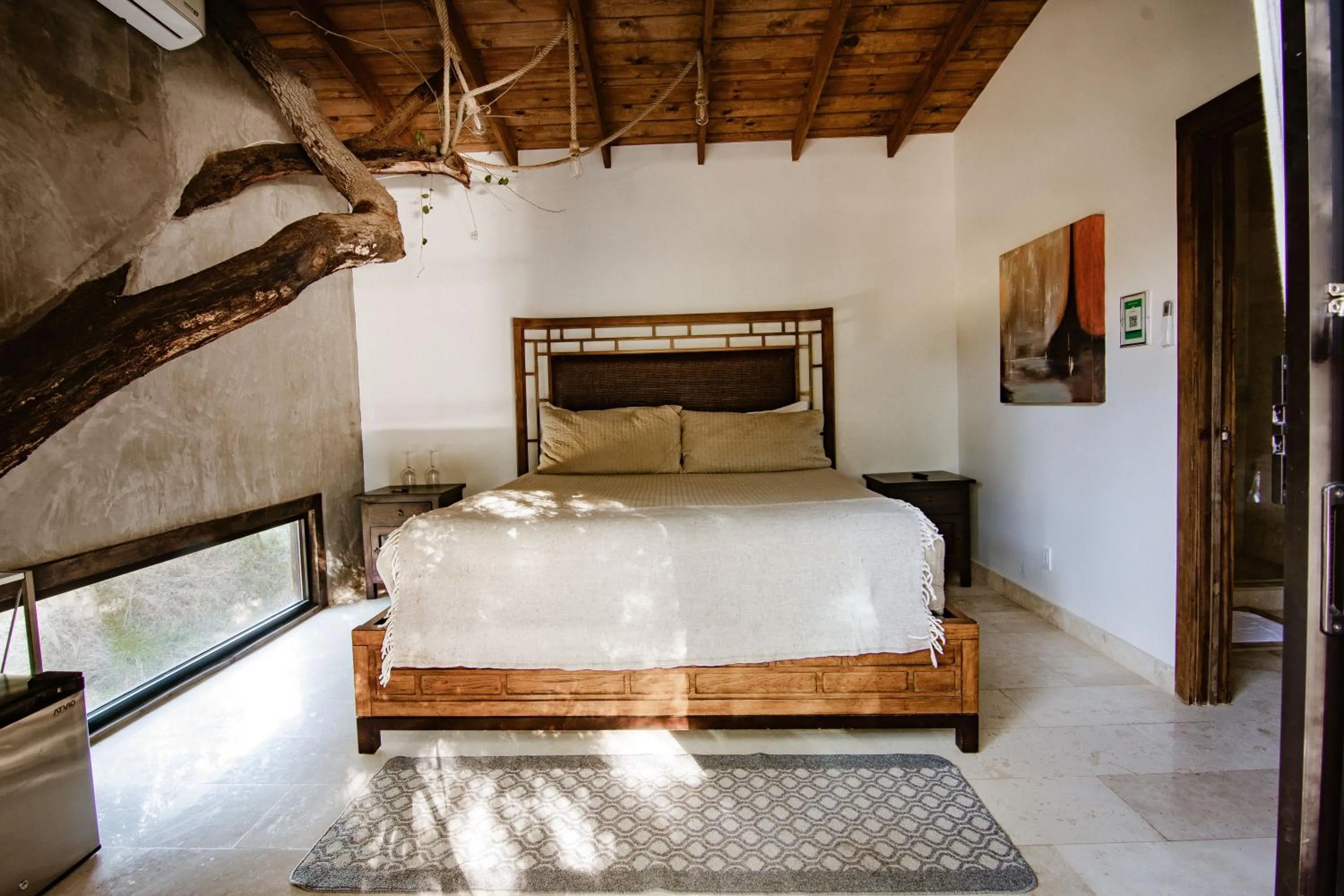 Bed in Boskenvid Hotel - Romantic Treehouses & Skypool