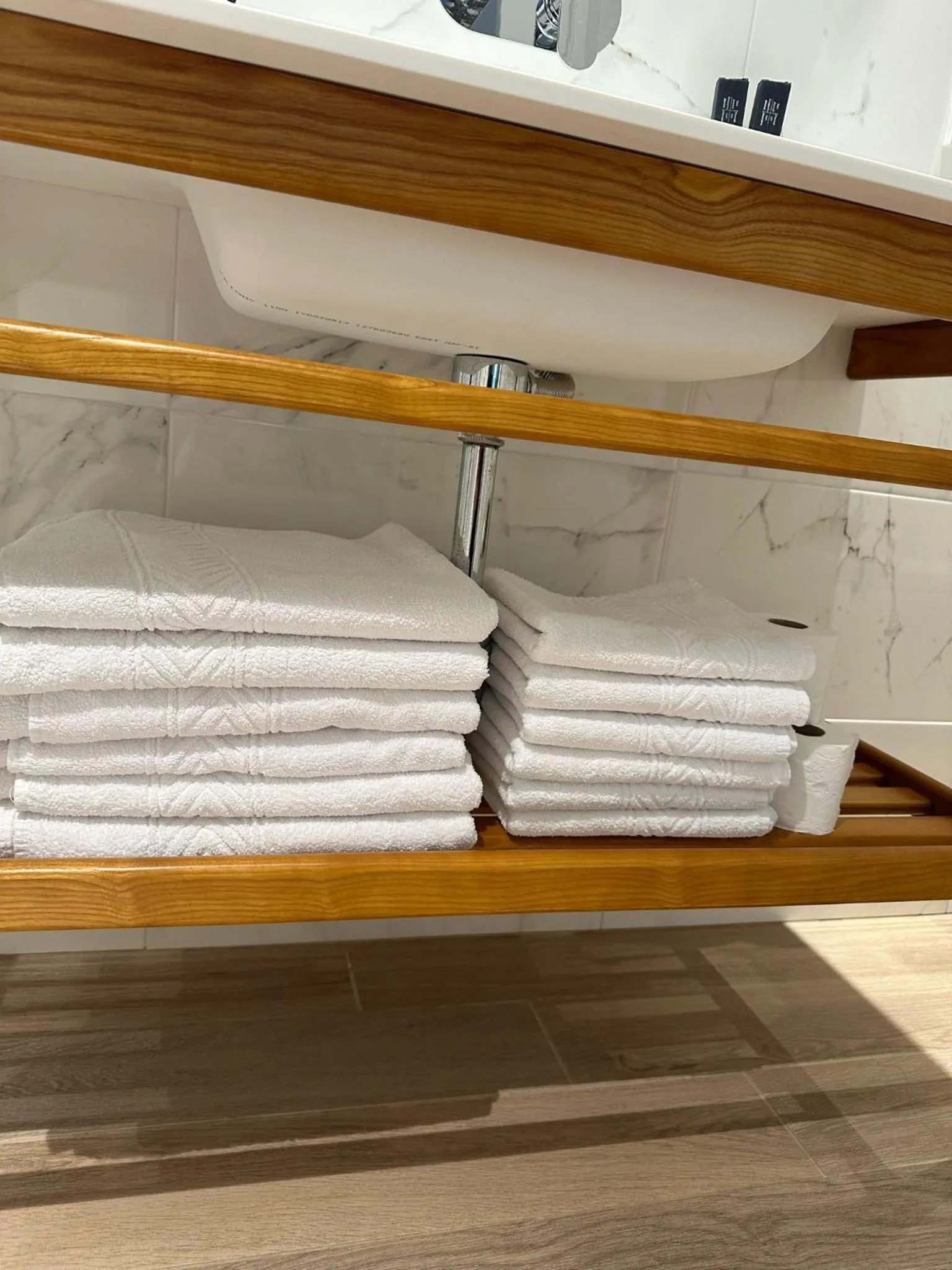 Bathroom in Apartamentos Turísticos La Plaza