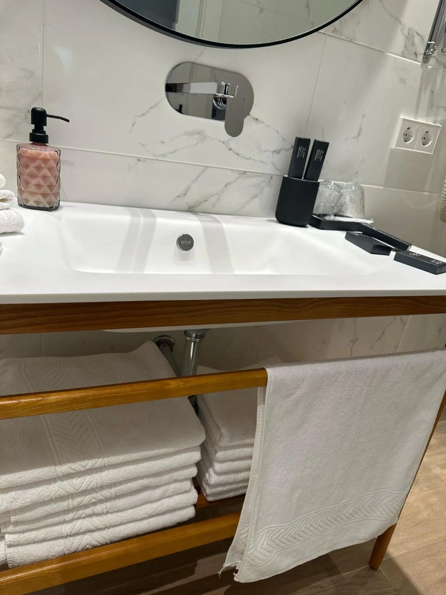 Bathroom in Apartamentos Turísticos La Plaza