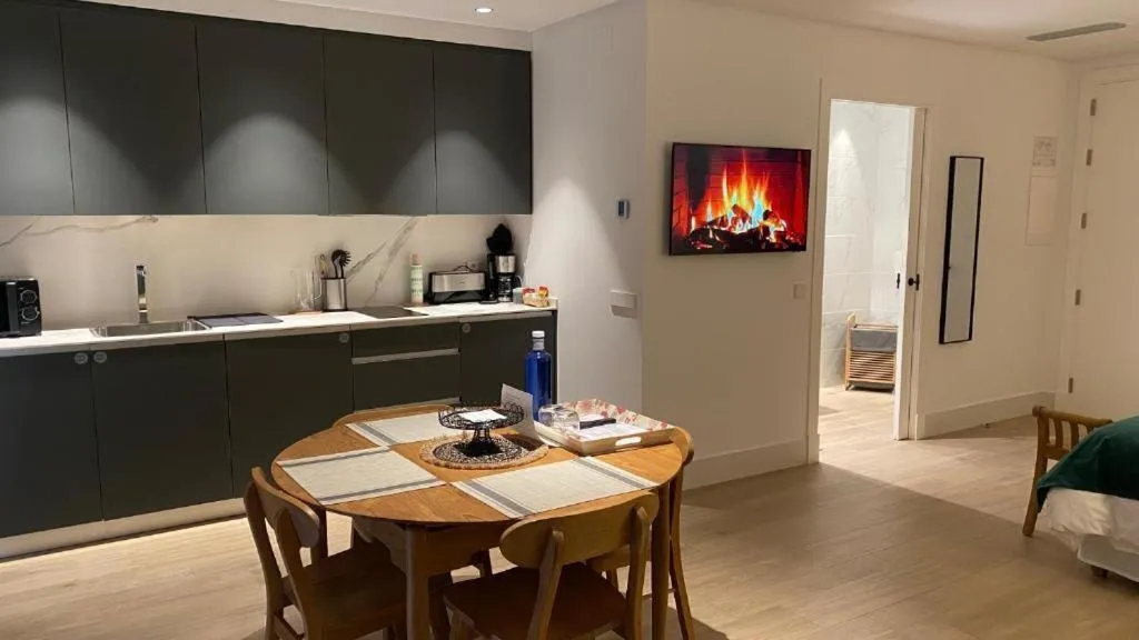 kitchen in Apartamentos Turísticos La Plaza