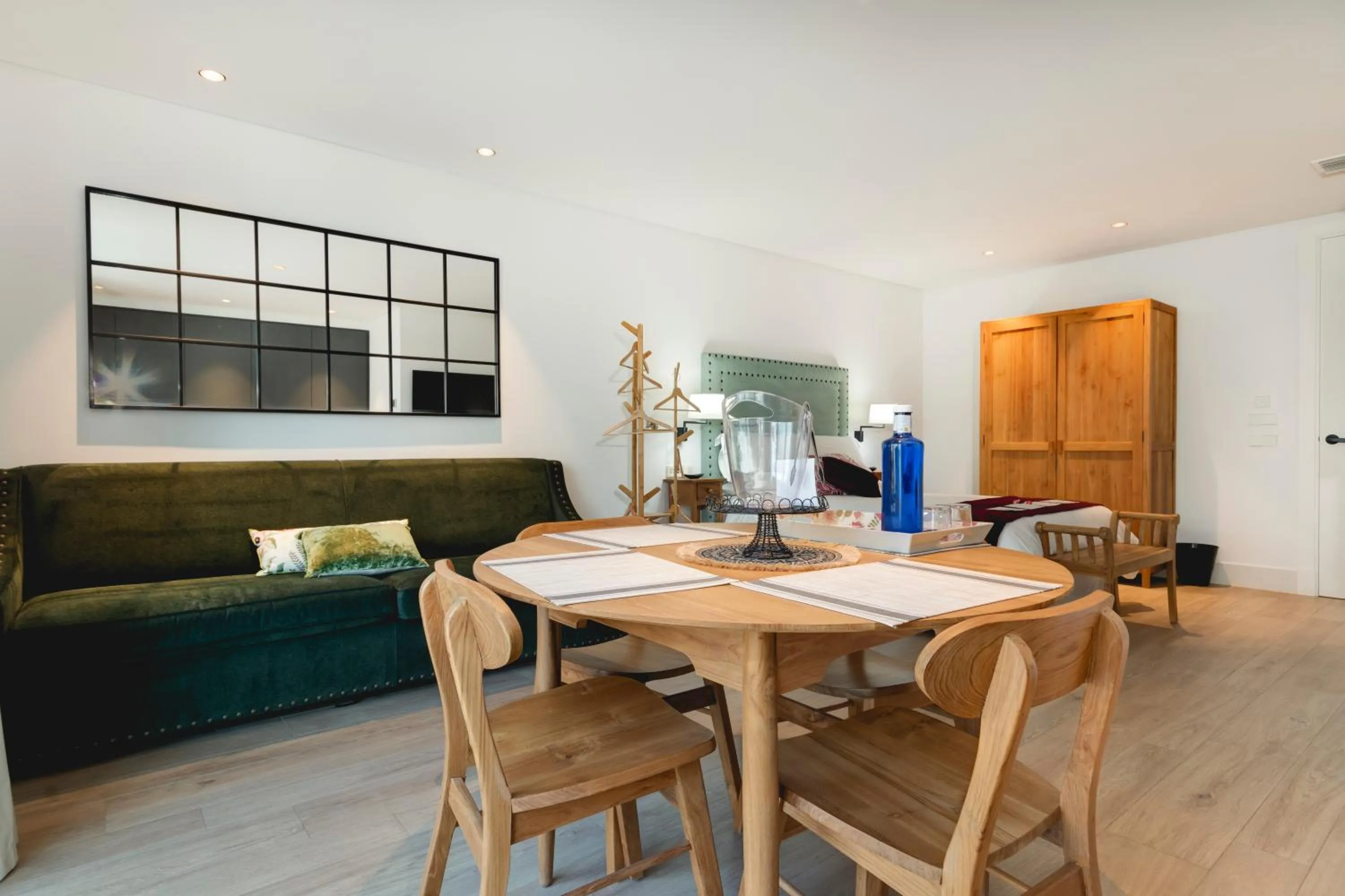 TV and multimedia in Apartamentos Turísticos La Plaza