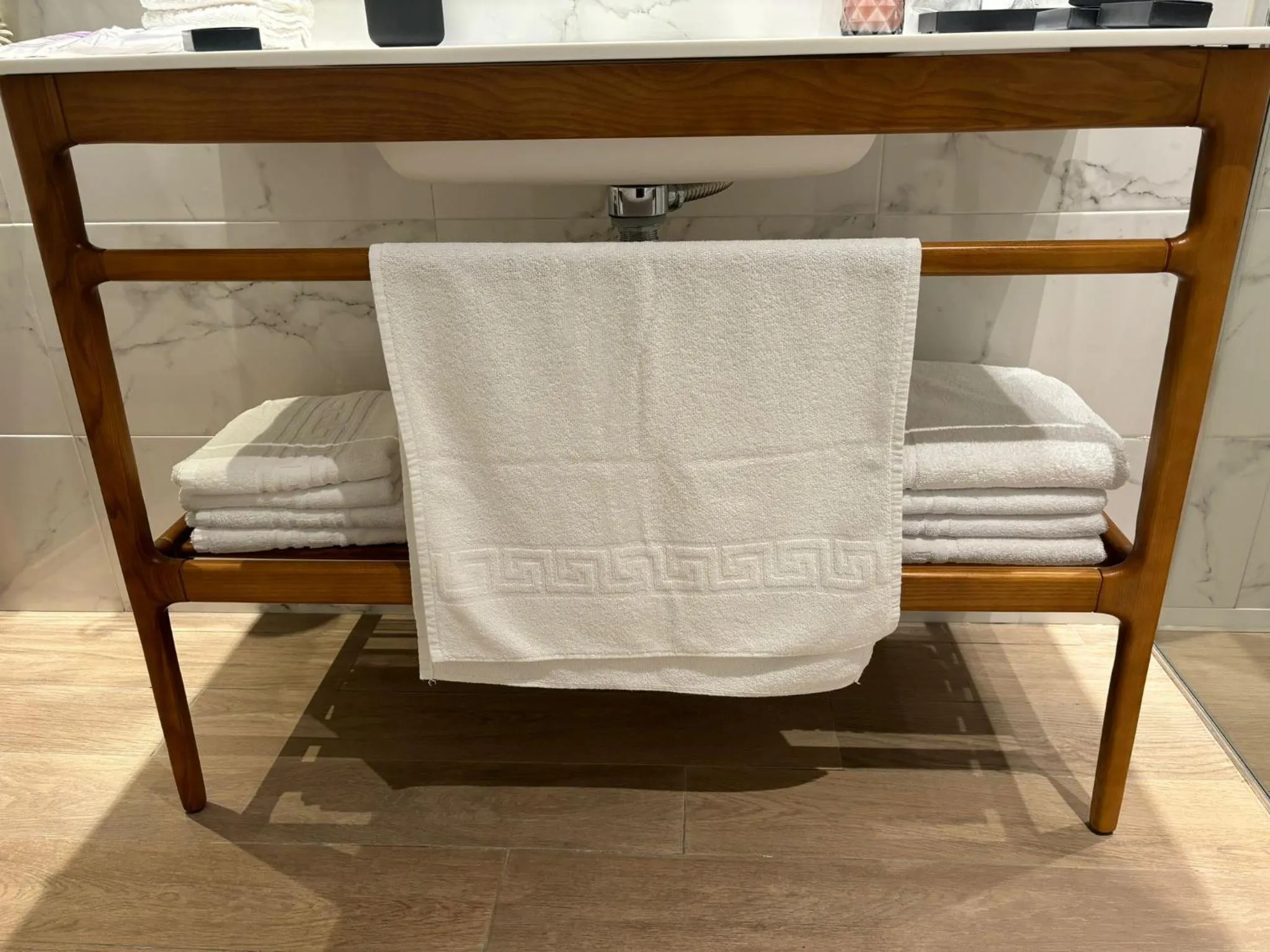 Bathroom in Apartamentos Turísticos La Plaza