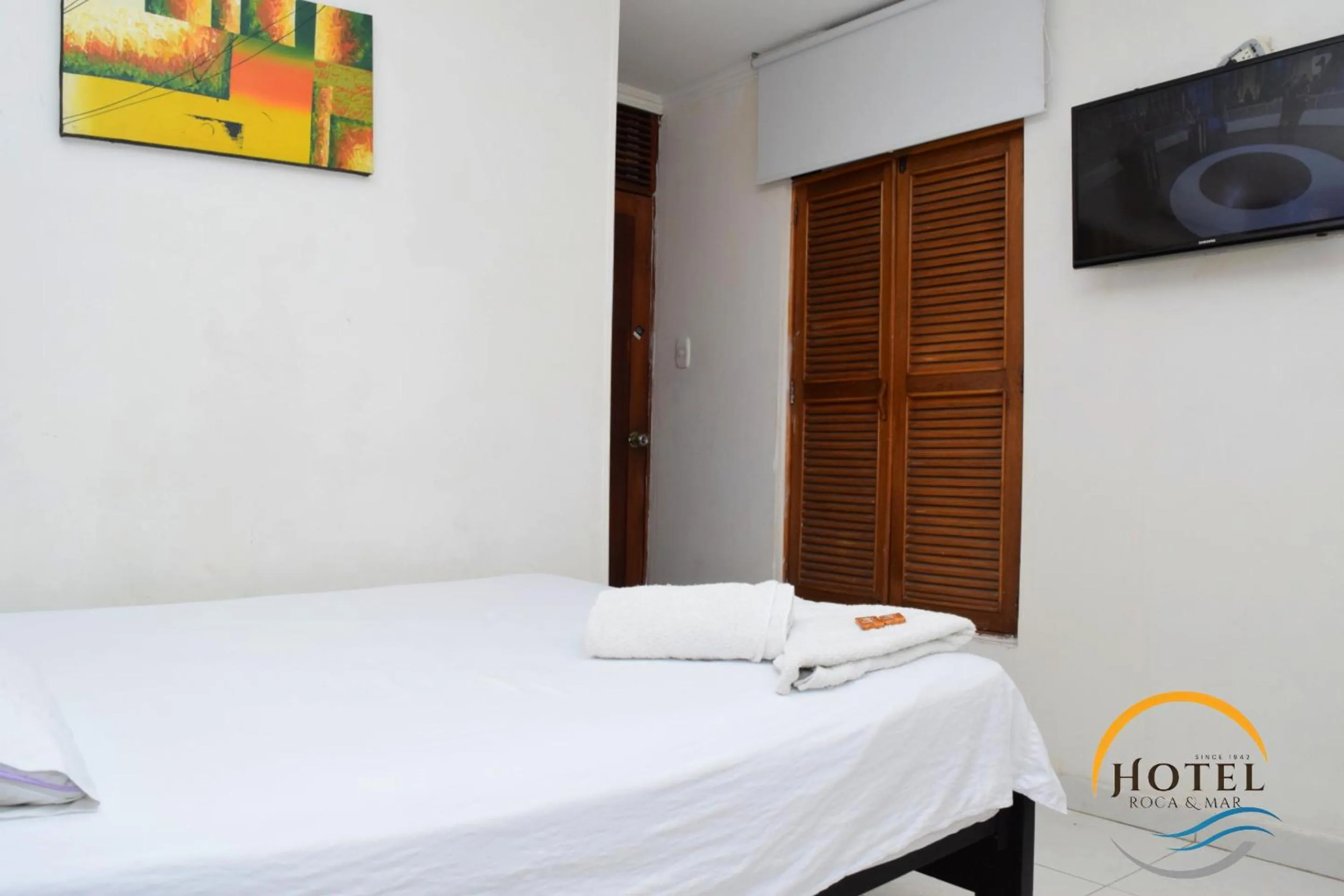 Bed in Hotel Roca & Mar