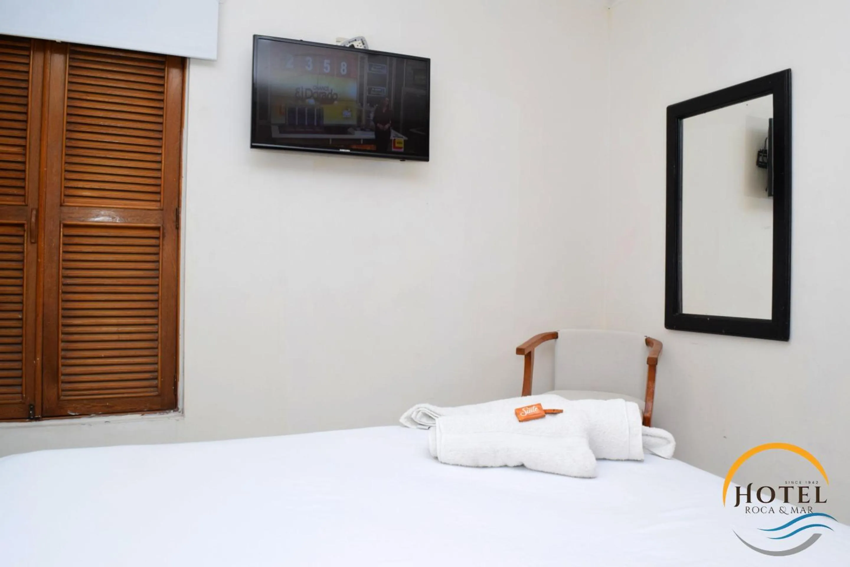TV and multimedia, Bed in Hotel Roca & Mar