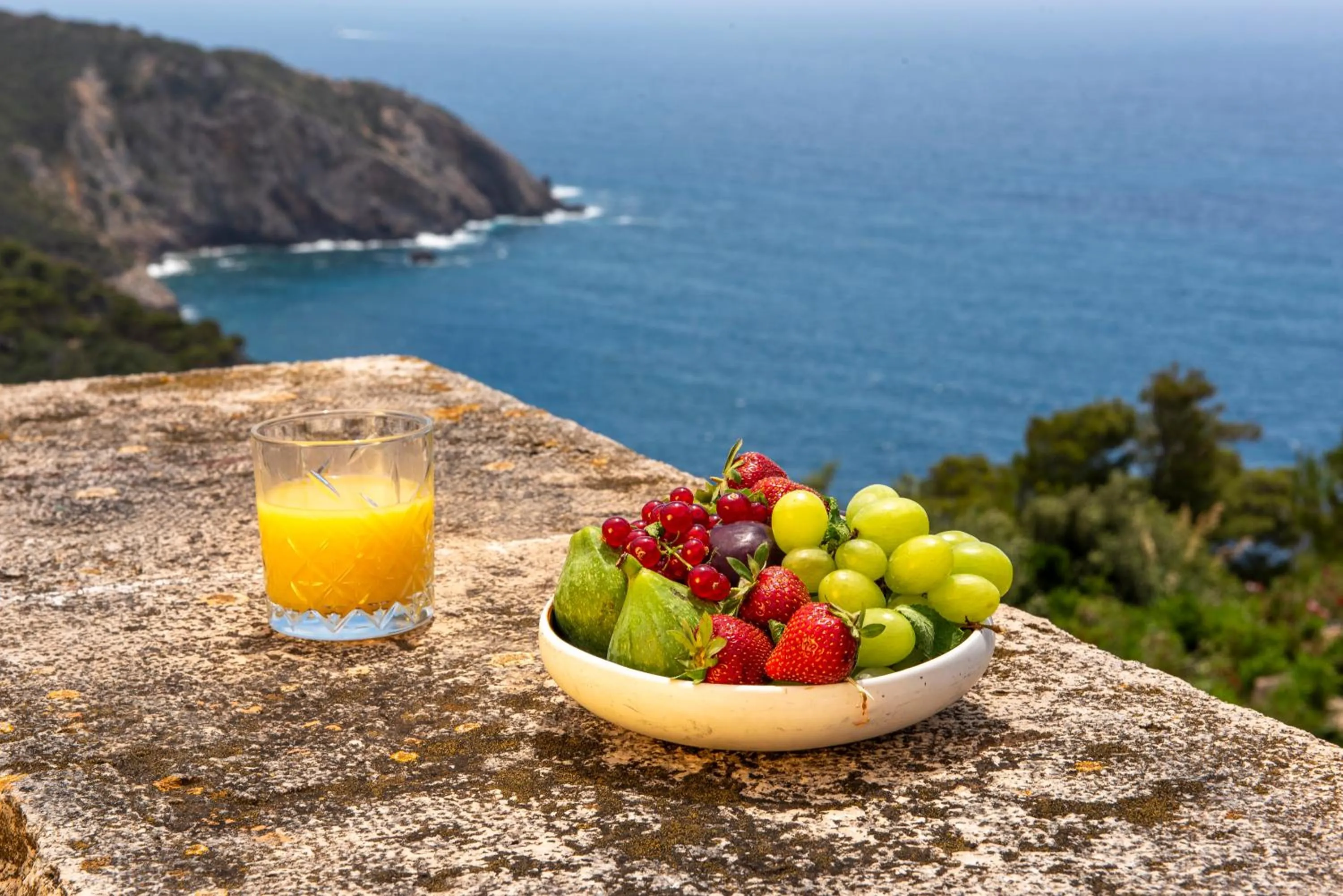 Natural landscape in Boutique Hotel Torre Di Cala Piccola