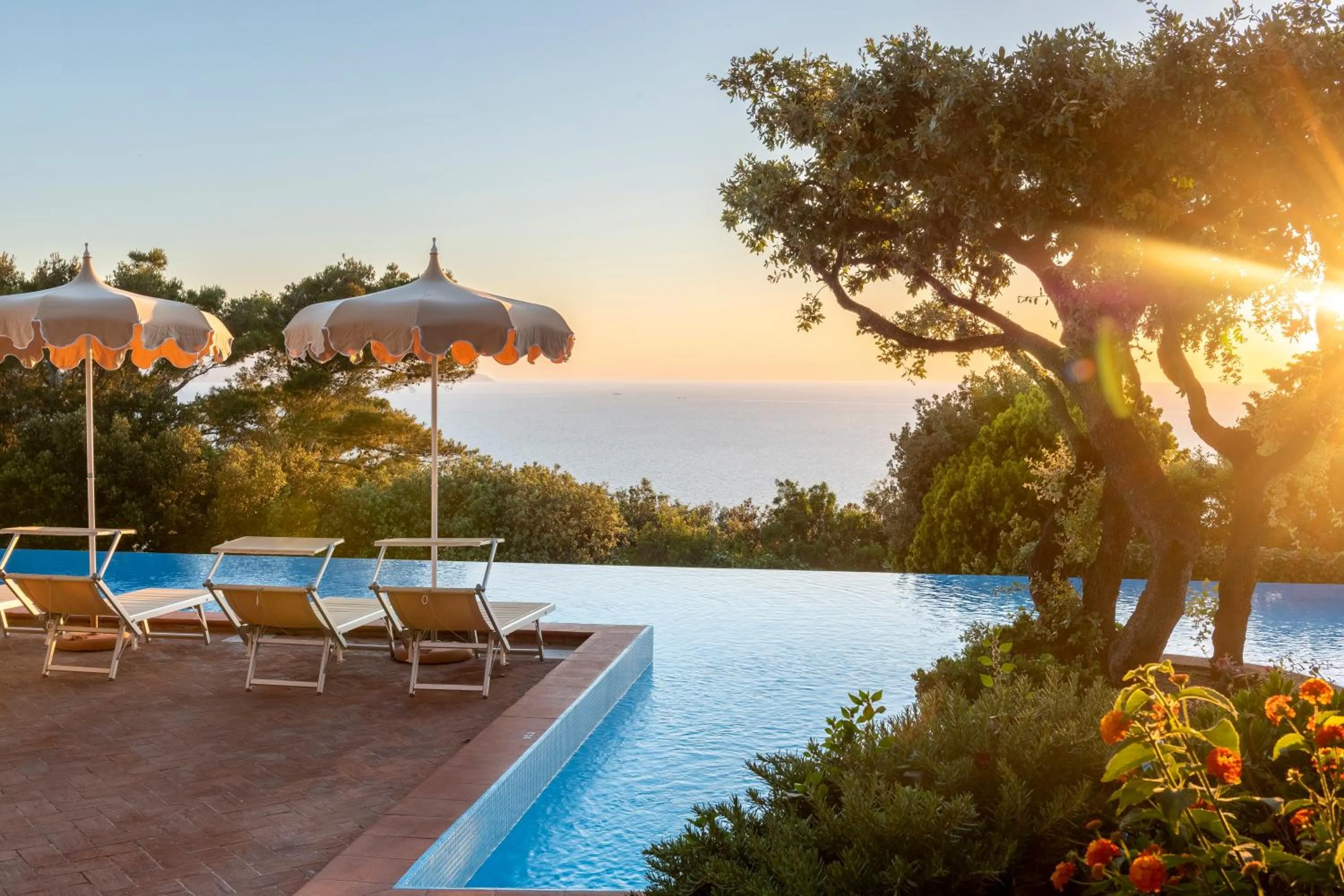 Natural landscape in Boutique Hotel Torre Di Cala Piccola