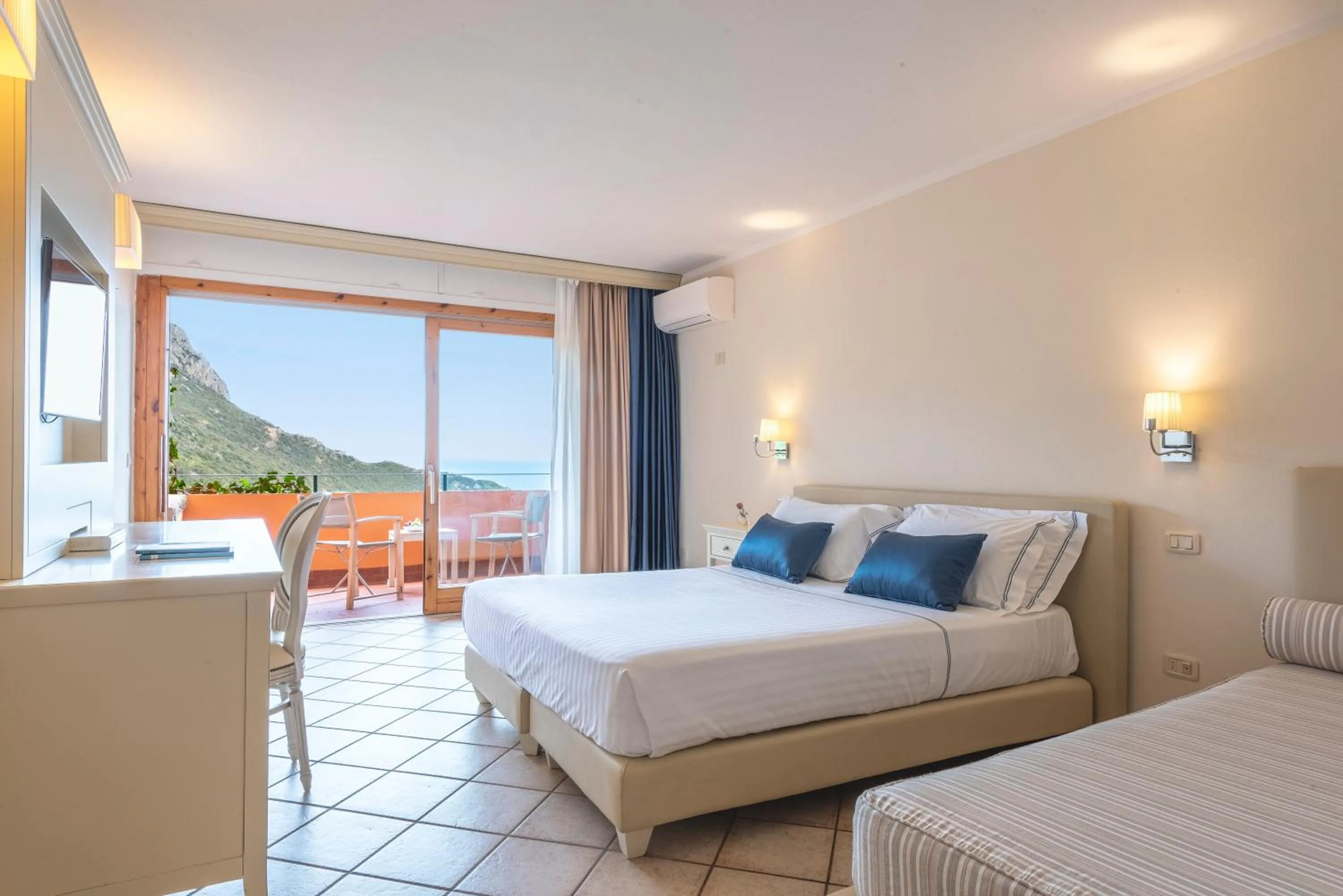 Bed in Boutique Hotel Torre Di Cala Piccola