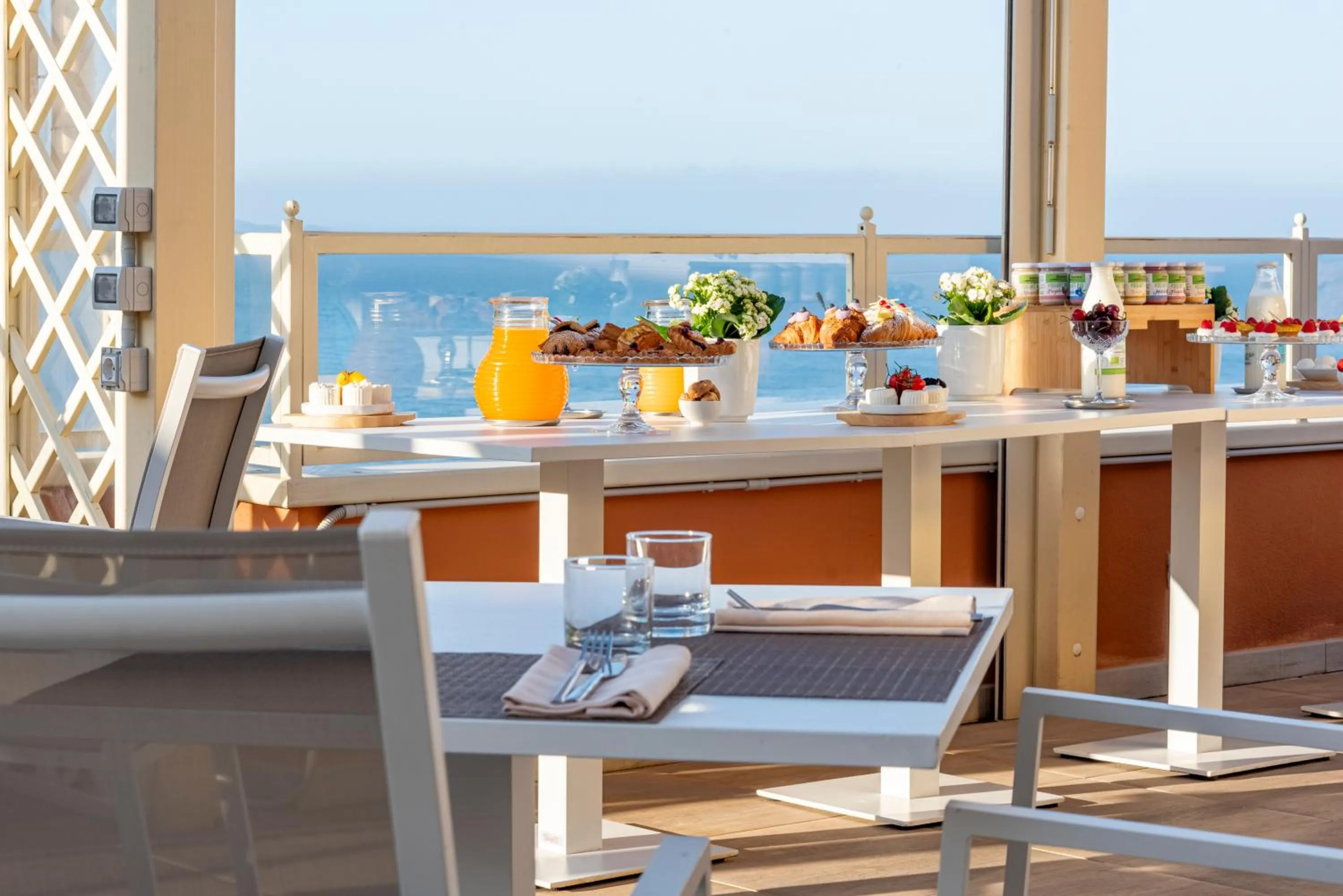 Patio in Boutique Hotel Torre Di Cala Piccola