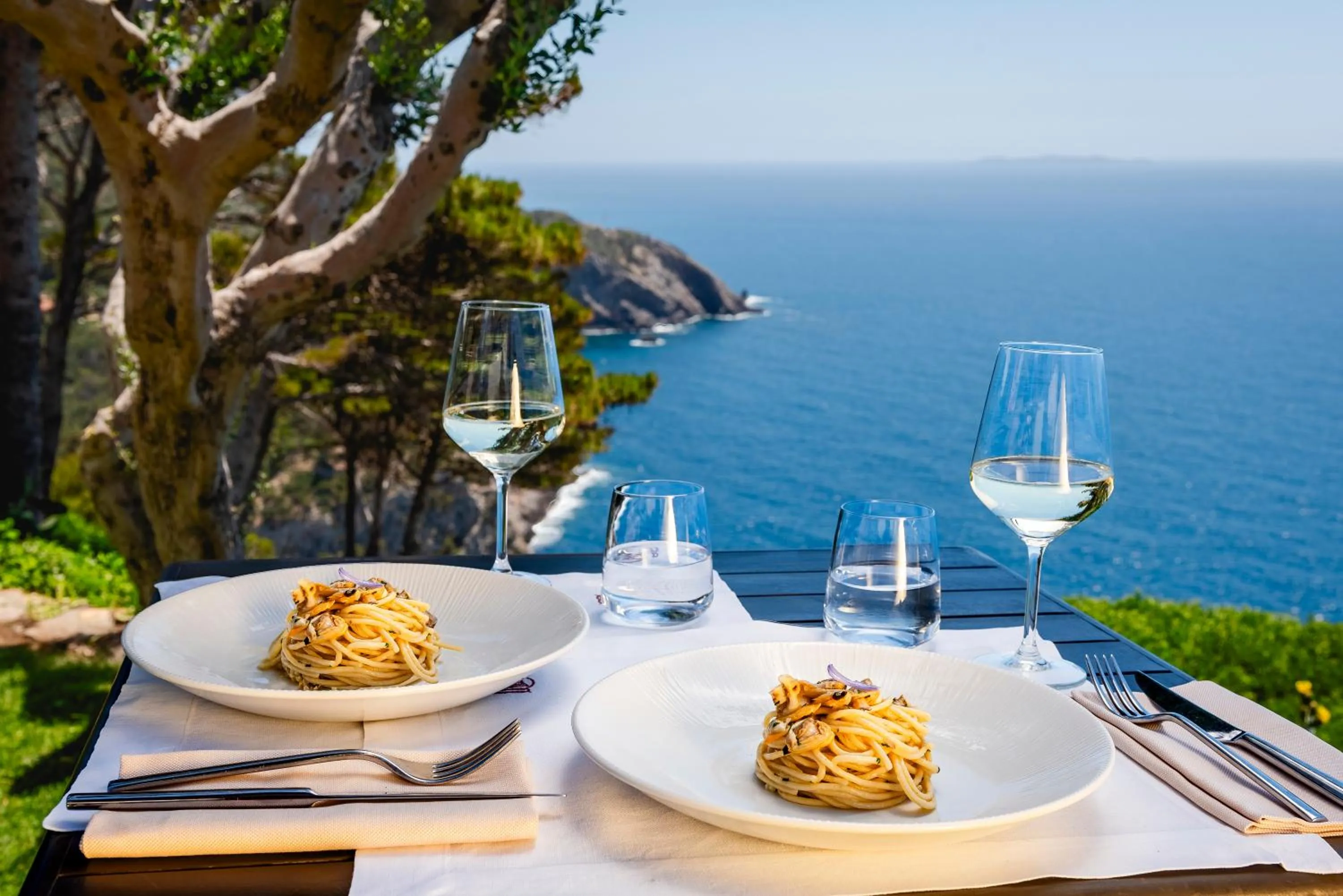 Natural landscape in Boutique Hotel Torre Di Cala Piccola