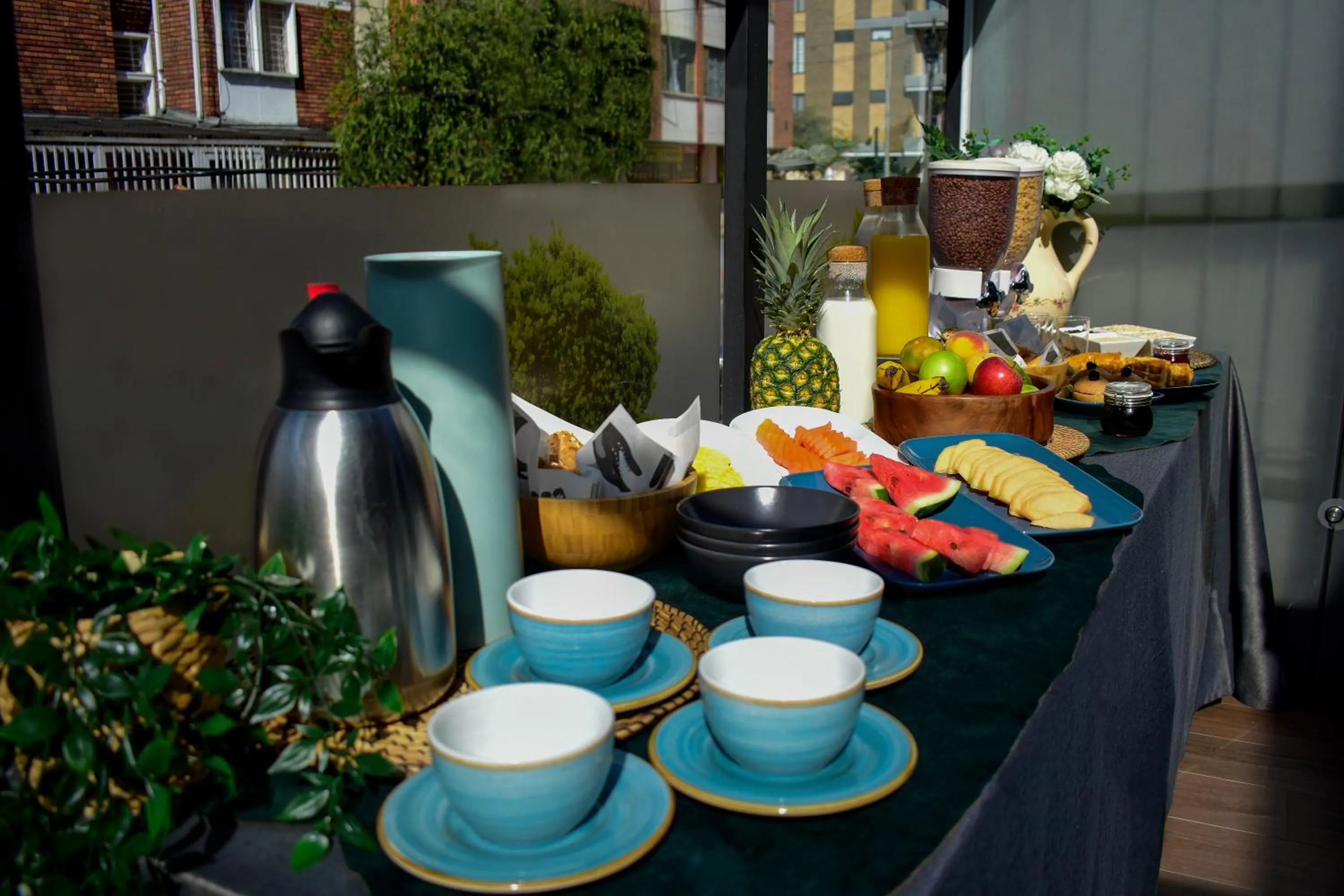 Breakfast in Hotel DC Feria