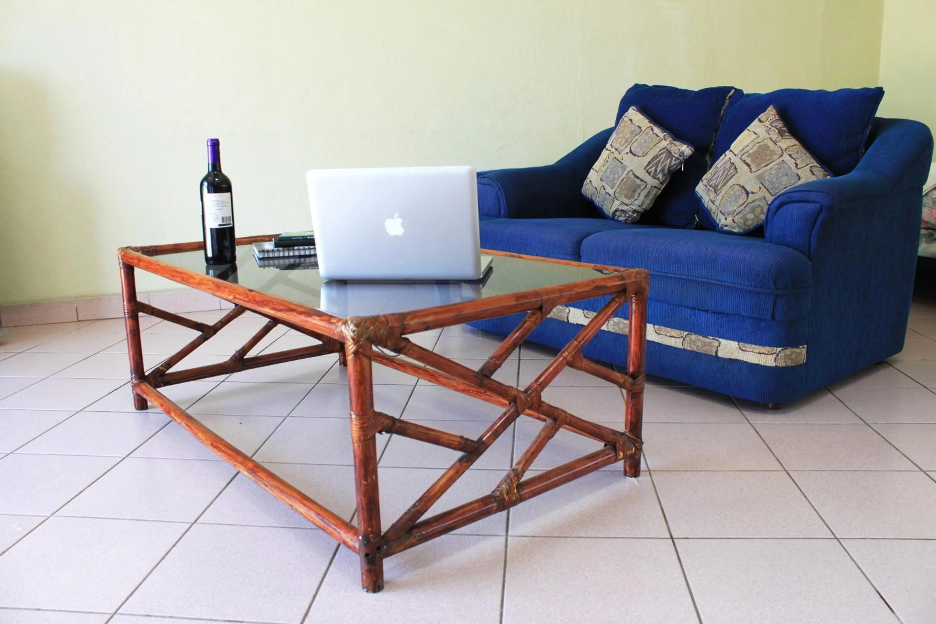 Seating area in Coral Vista Del Mar