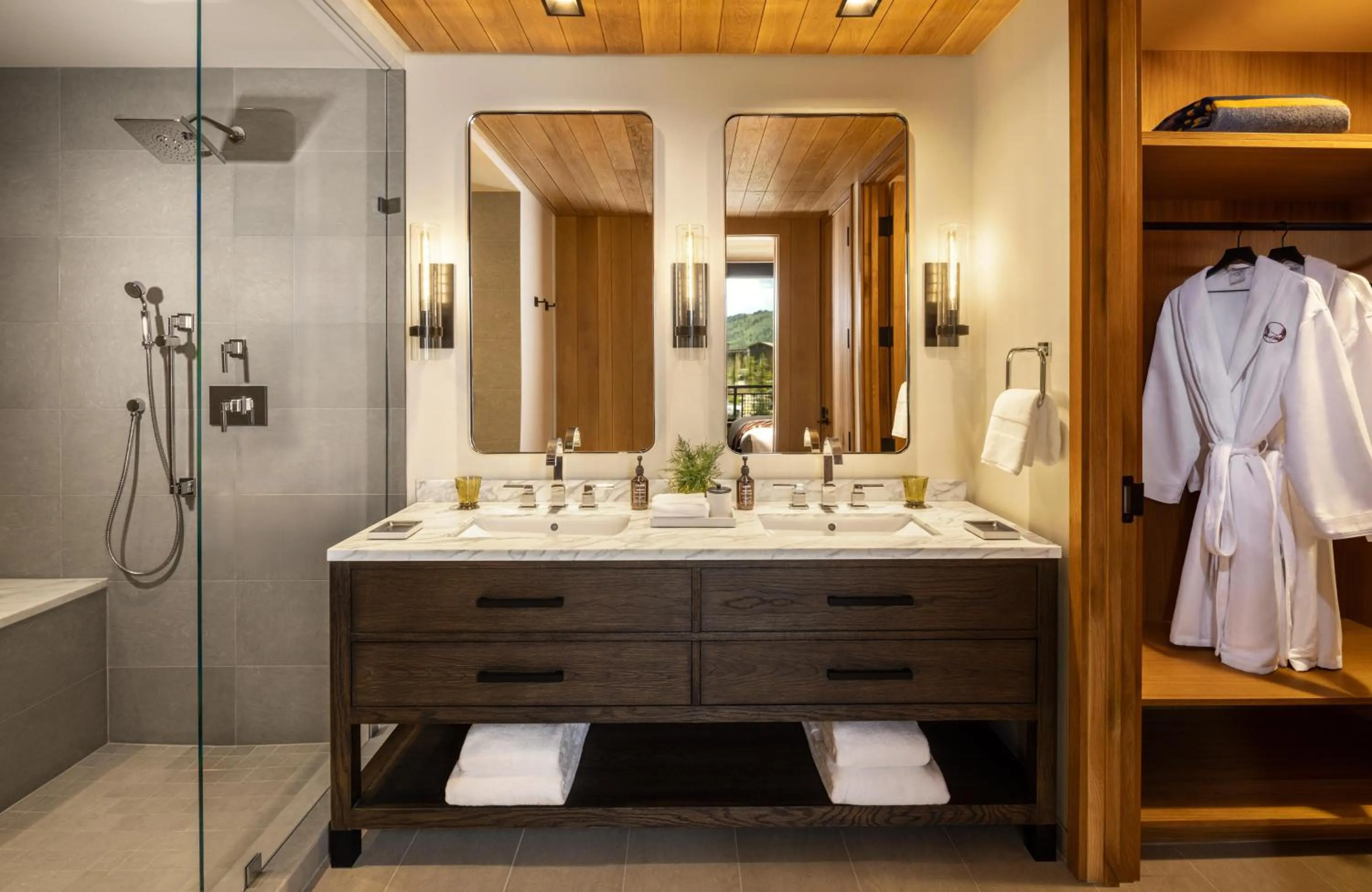 Bathroom in The Sylvan Lodge at Snake River Sporting Club