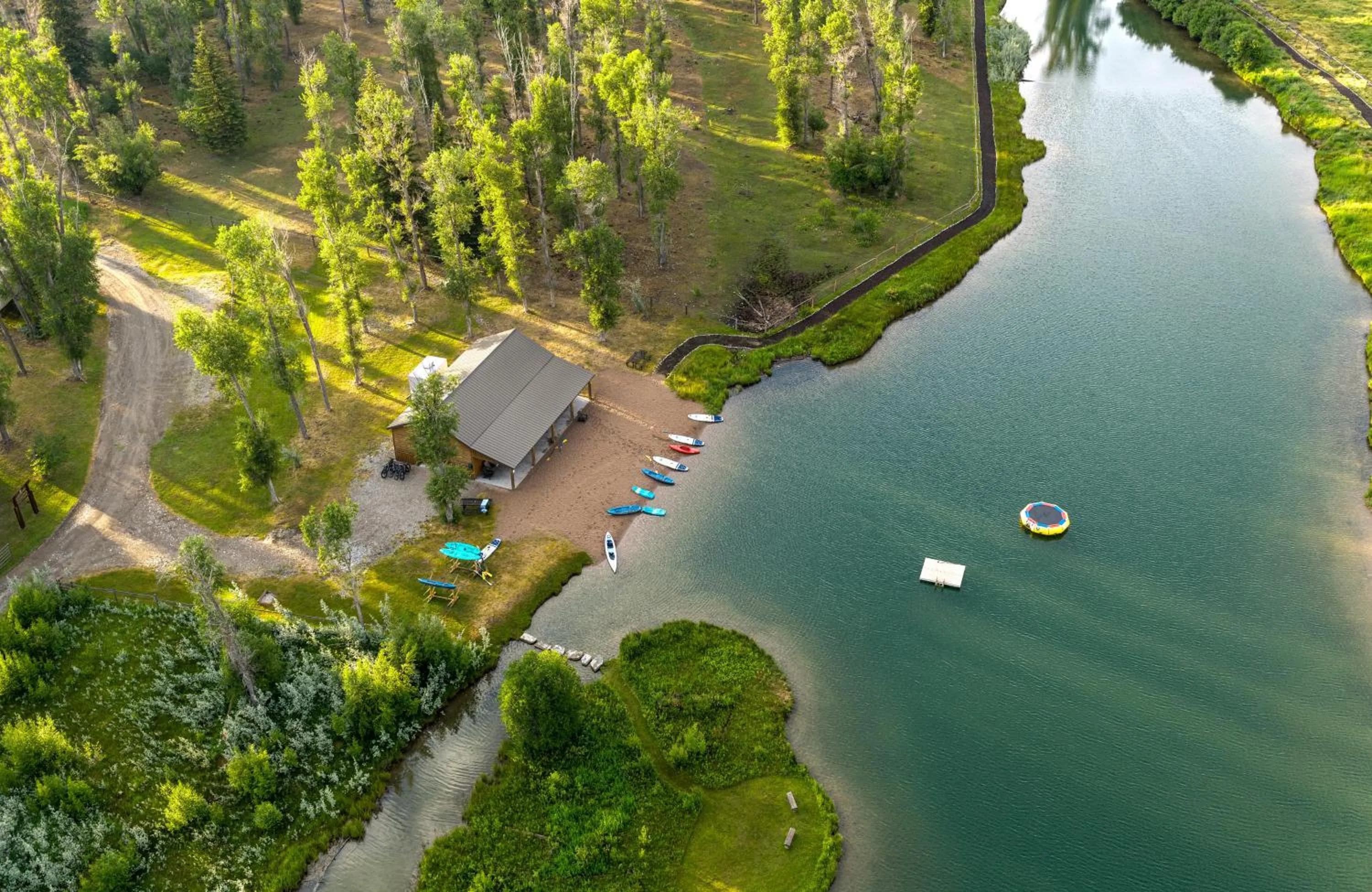 Natural landscape in The Sylvan Lodge at Snake River Sporting Club
