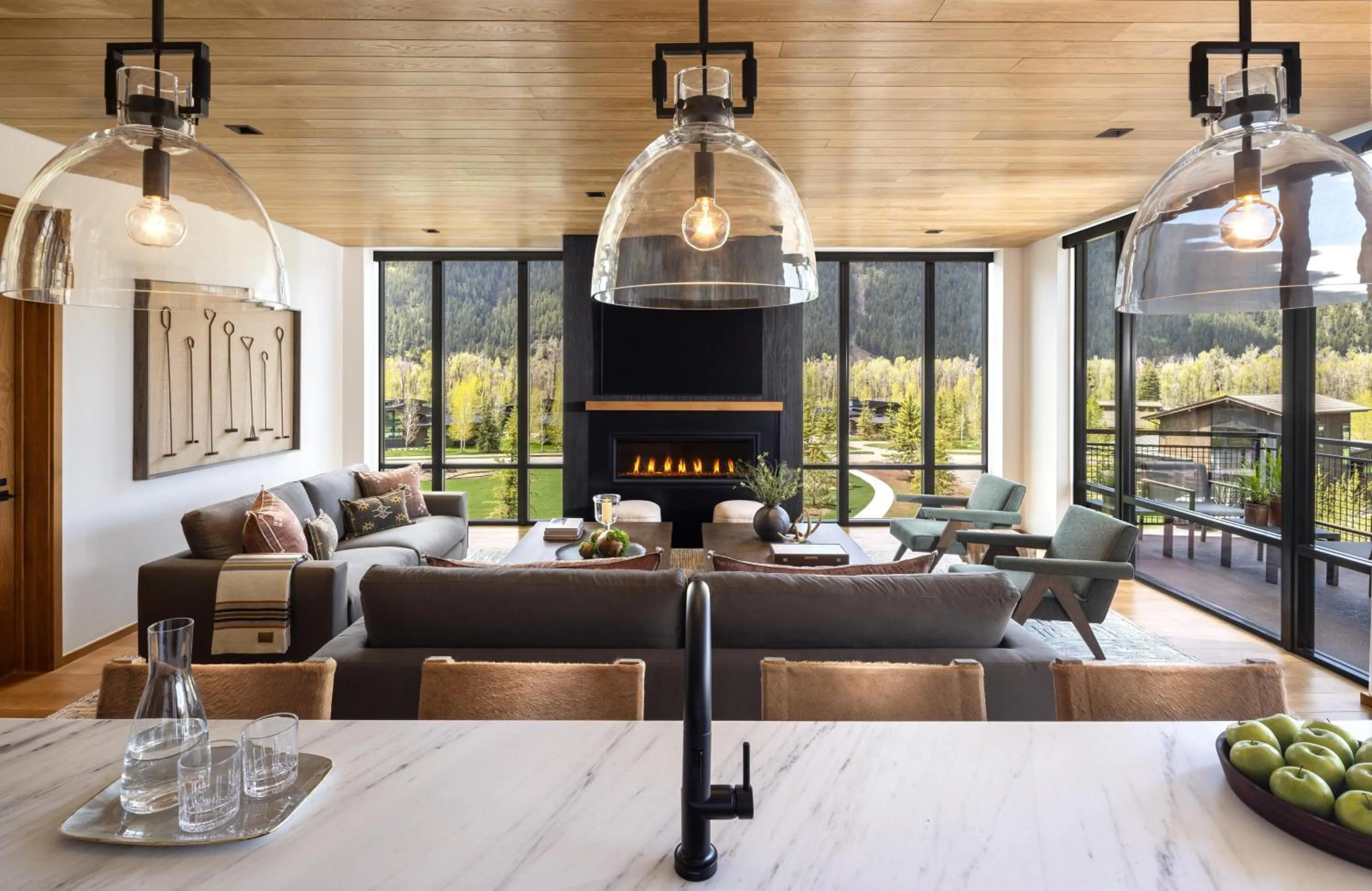 Living room in The Sylvan Lodge at Snake River Sporting Club