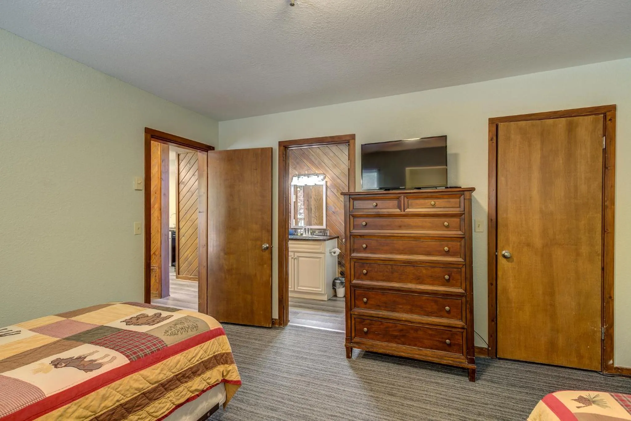 Bed in The Highlands at Sugar