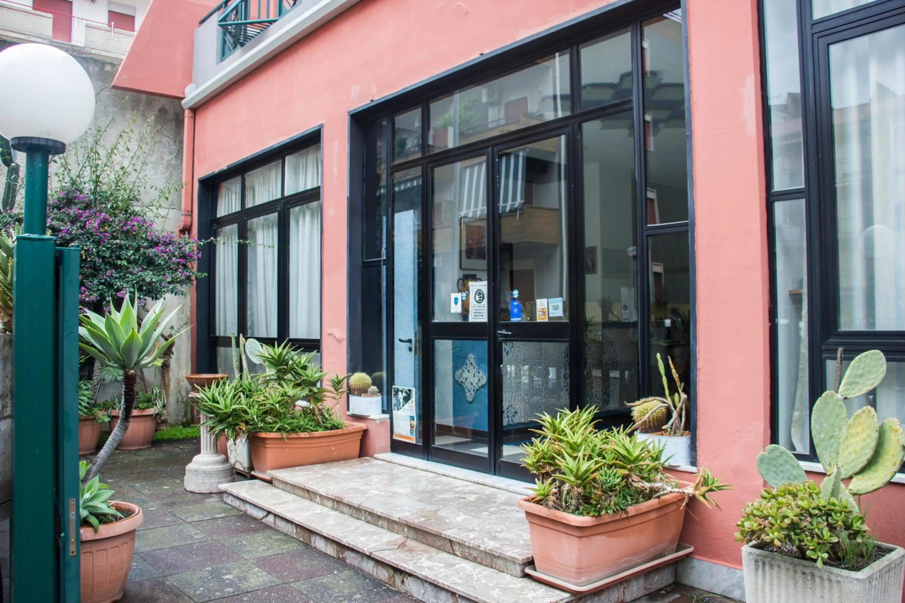 Property building in La Piramide