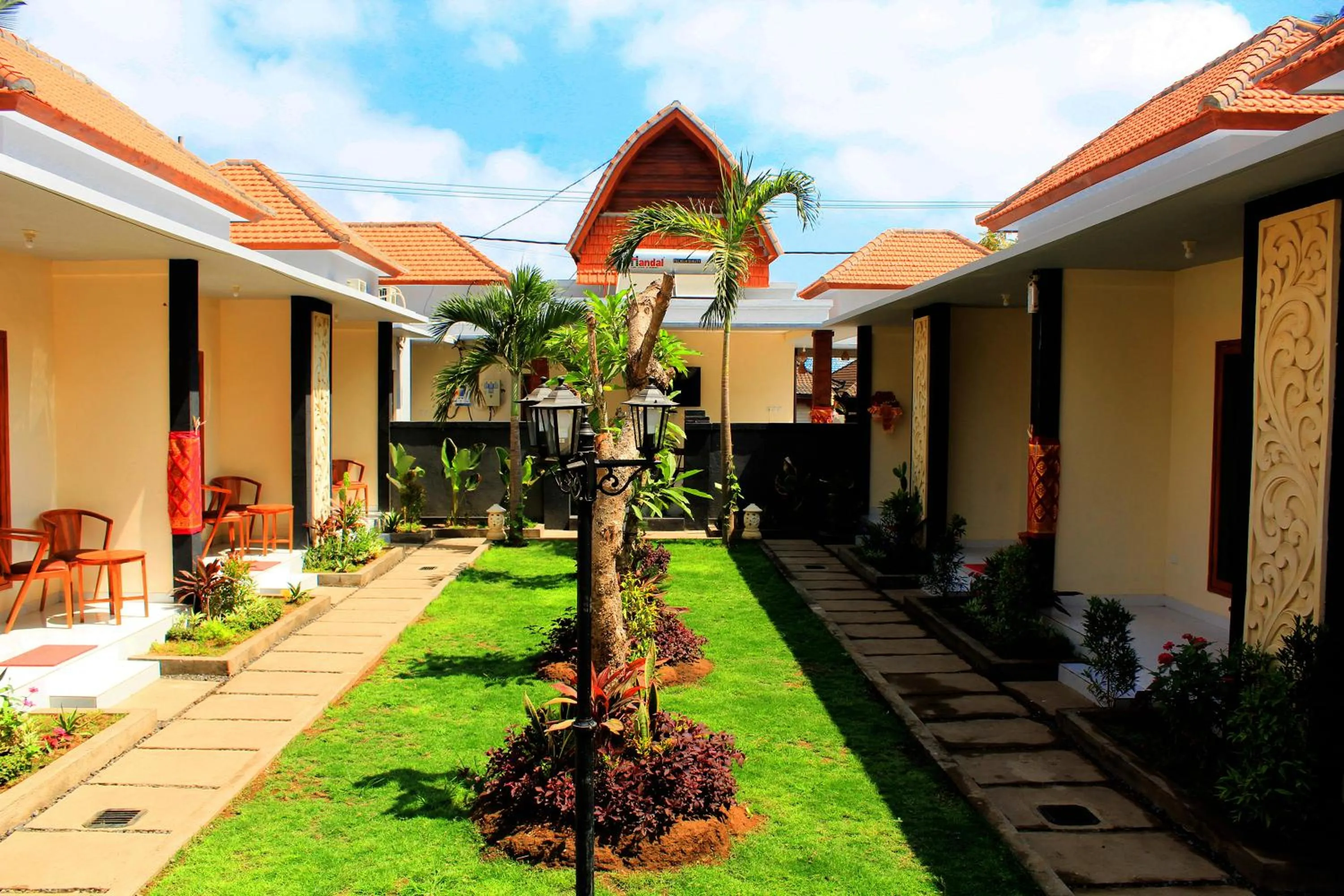 Property building in La Mogi Cottage