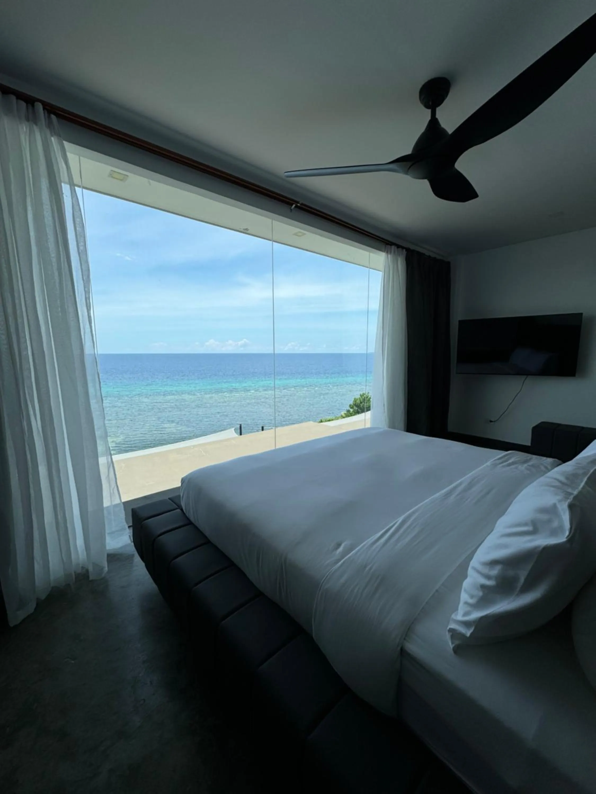 Bed in Epic Suites Bohol ADULTS ONLY