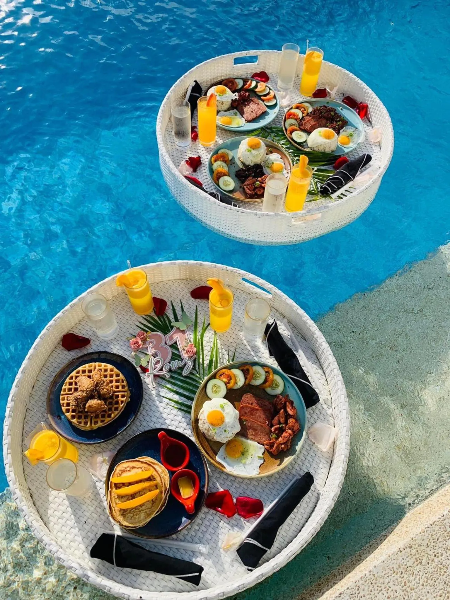 Swimming pool in Epic Suites Bohol ADULTS ONLY