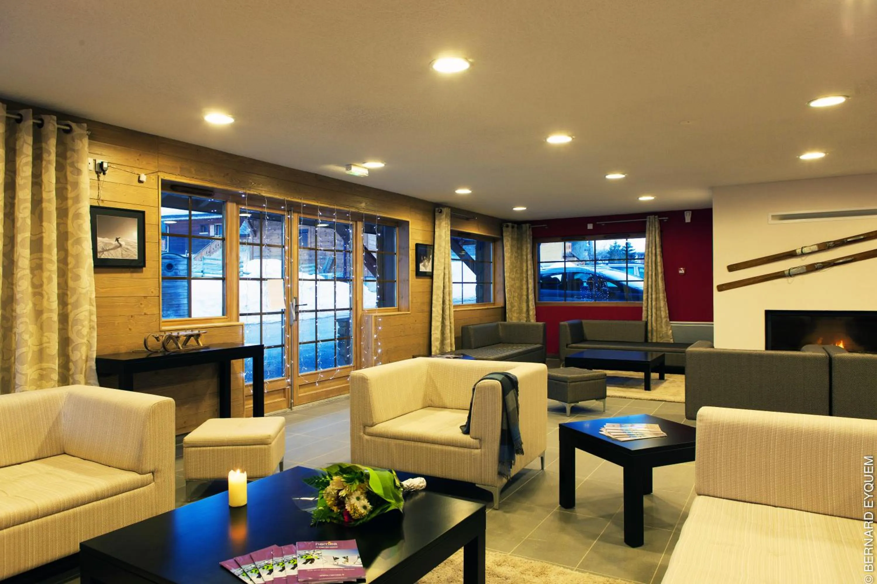 Communal lounge/ TV room in Résidence Goélia Le Grand Ermitage