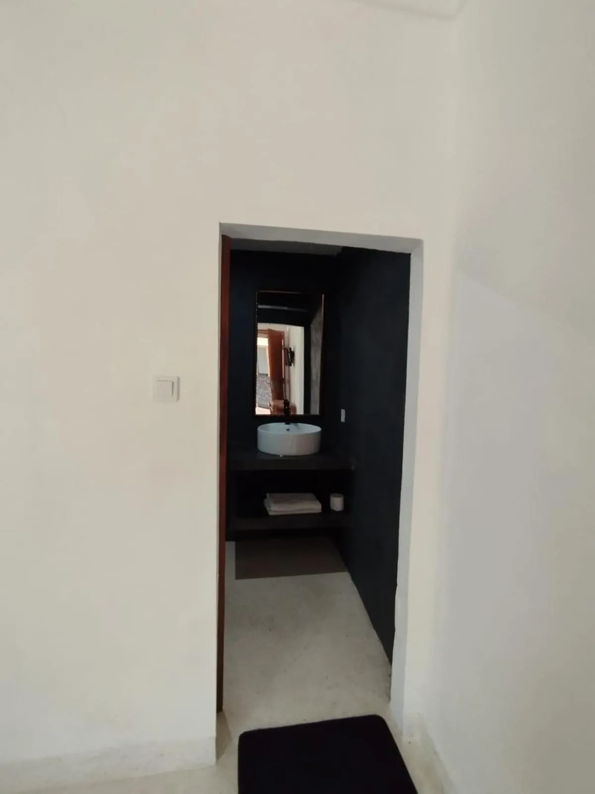 Toilet in Surfers Beachfront Lombok