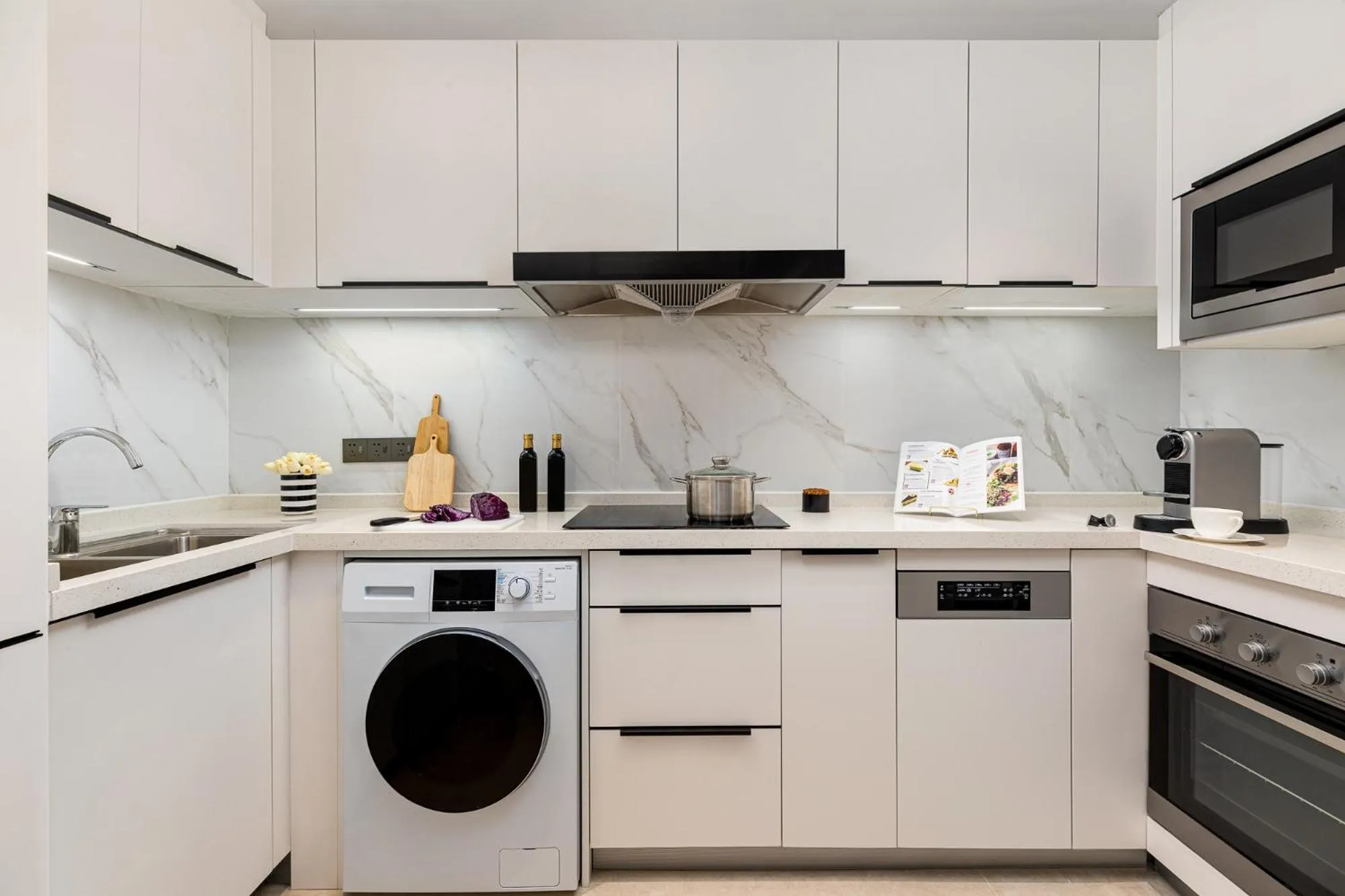 kitchen in Ascott M-City Foshan