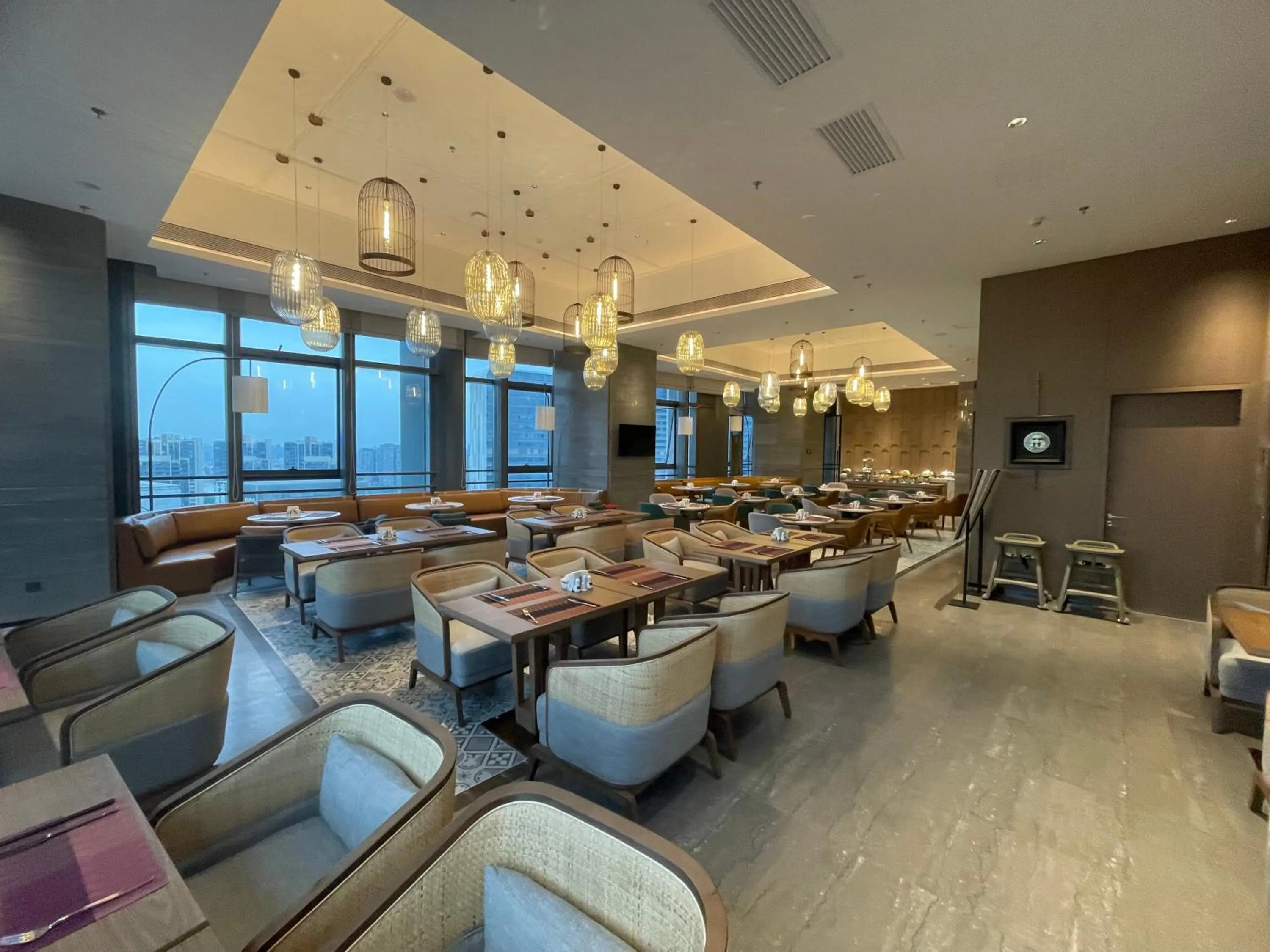 Restaurant/places to eat in Ascott M-City Foshan