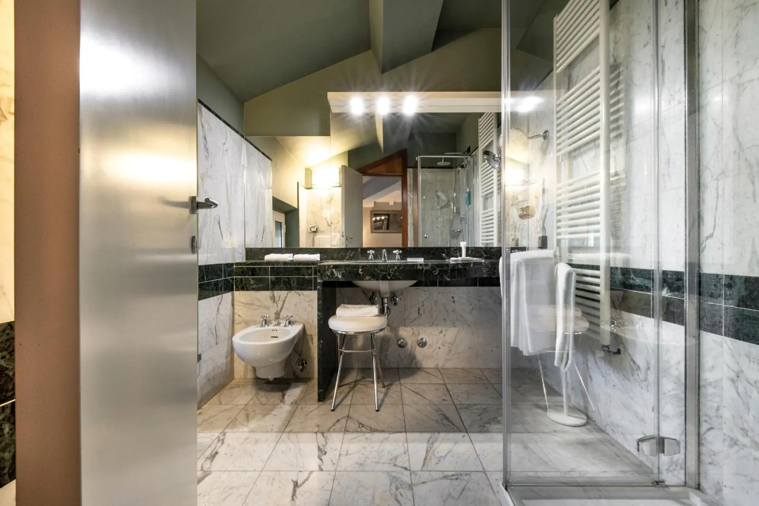 Classic Double Room in Albergo Celide Classic Double Room in Albergo Celide