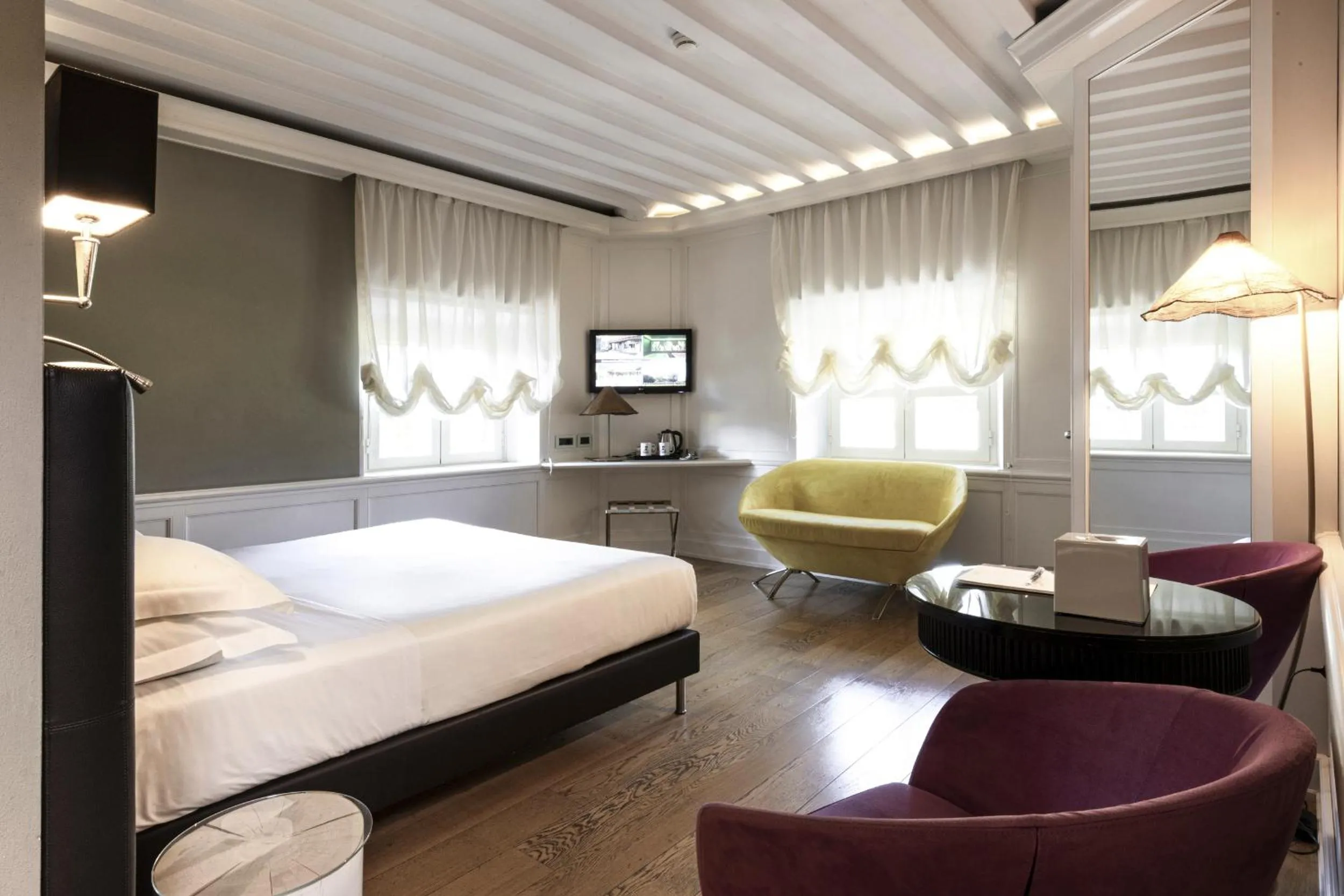 Bed in Albergo Celide