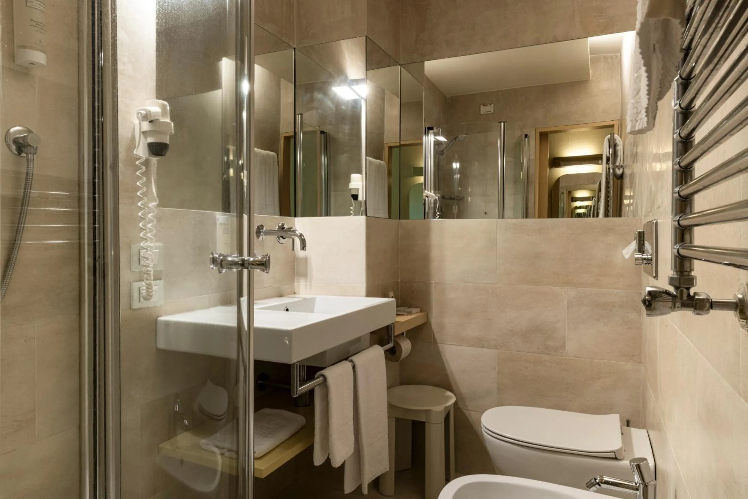 Bathroom in Albergo Celide