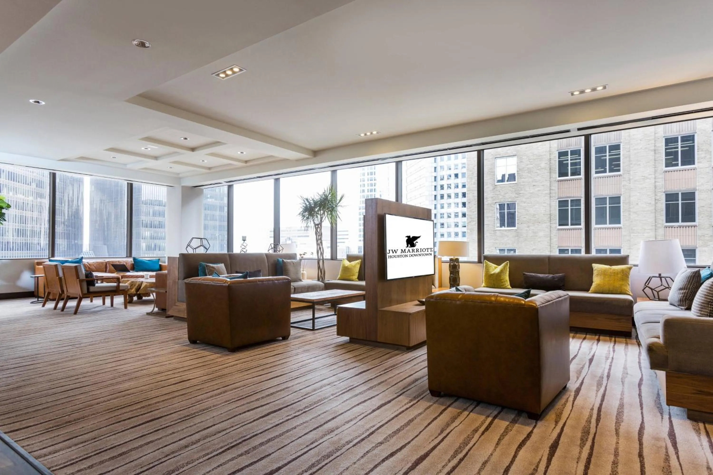 Lounge or bar in JW Marriott Houston Downtown