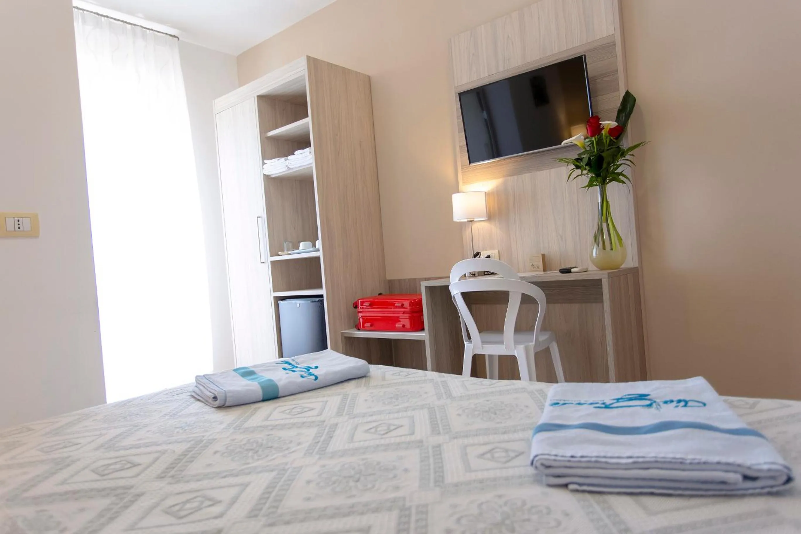 Photo of the whole room, Bed in Aia Grande