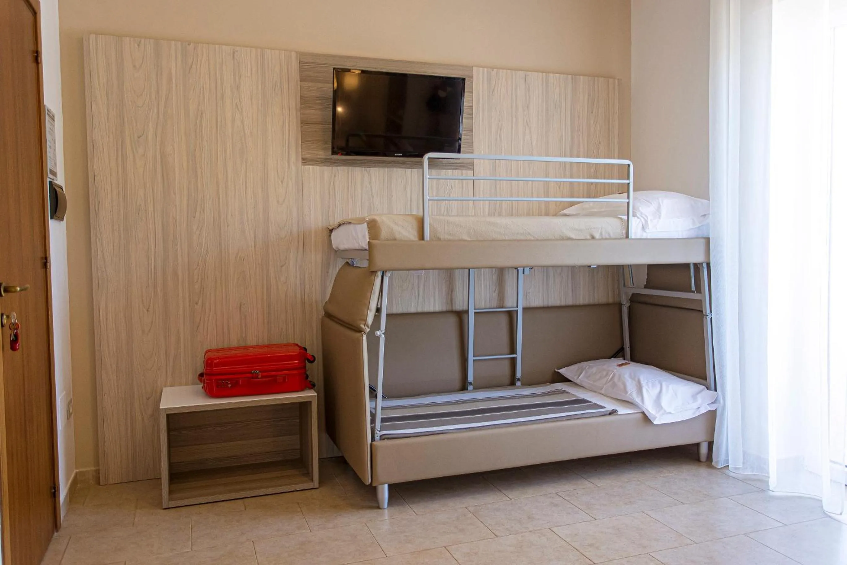 bunk bed, Bed in Aia Grande
