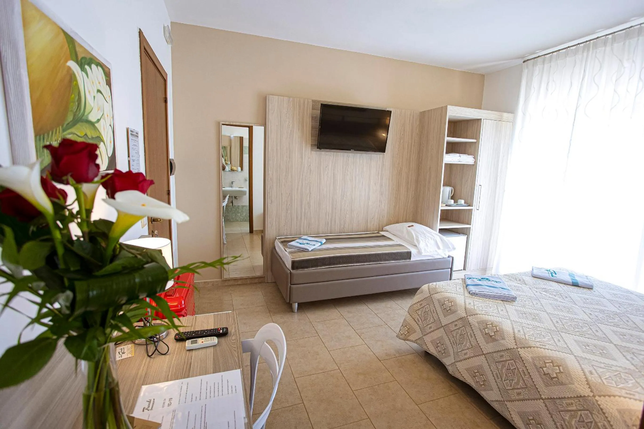 Photo of the whole room, Bed in Aia Grande