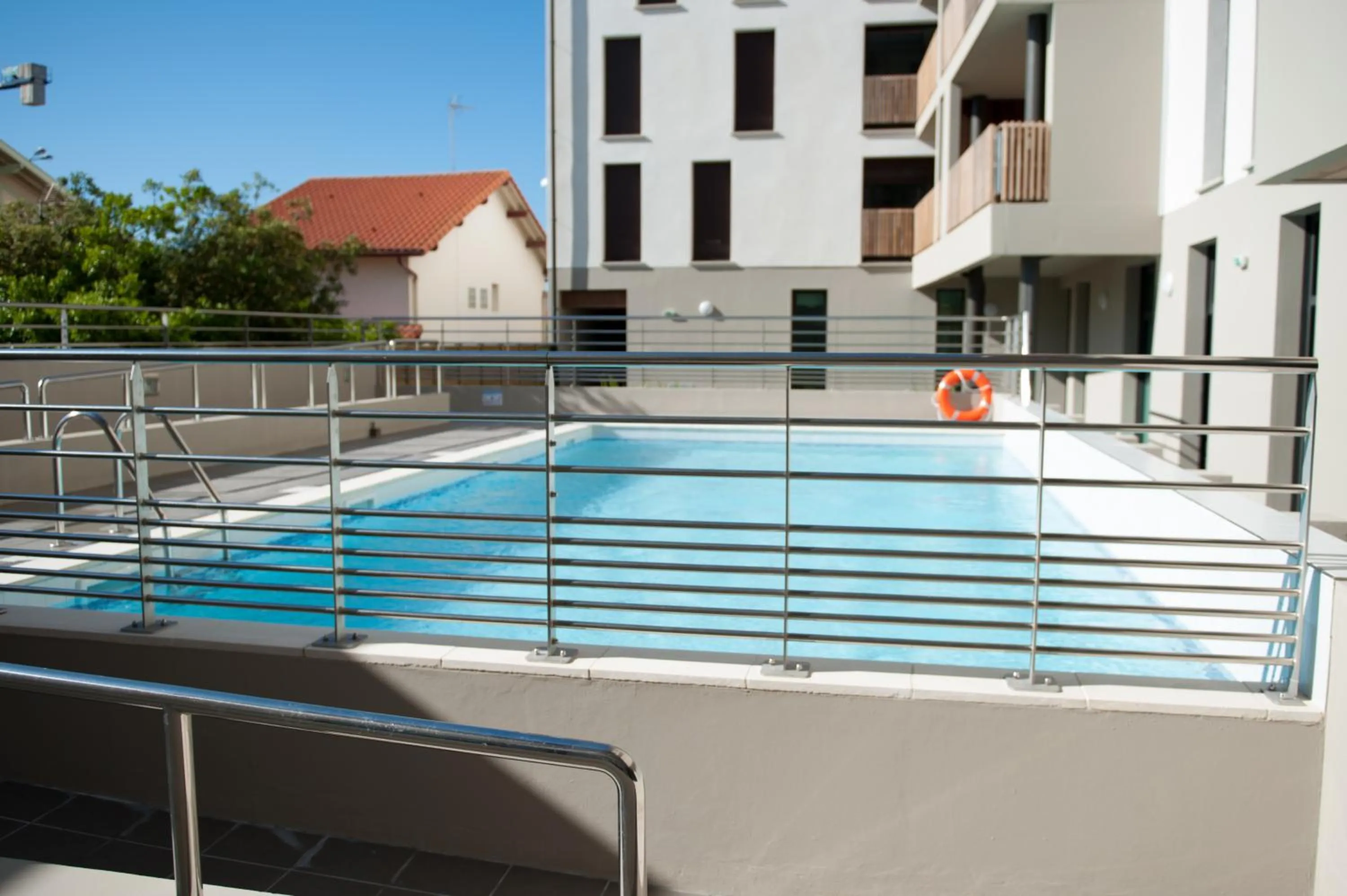Swimming pool in Résidence Néméa l'Estacade