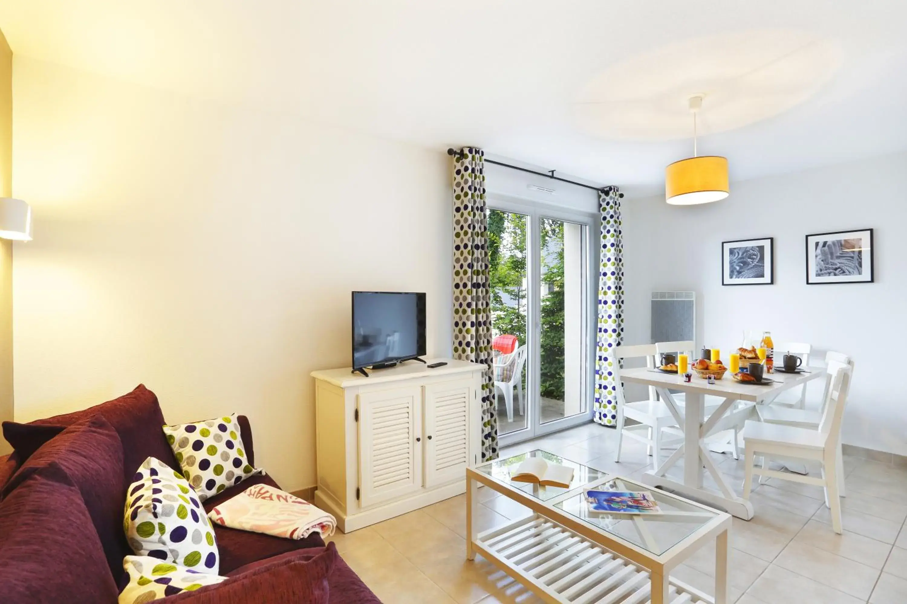 Three-Bedroom House (8 Adults) in Terres de France Le Domaine de la Baie Three-Bedroom House (8 Adults) in Terres de France Le Domaine de la Baie